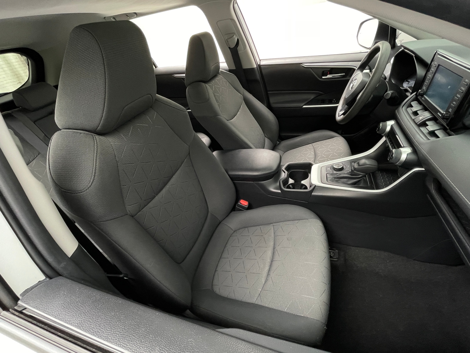 Thumbnail: 2020 Toyota RAV4 - 2