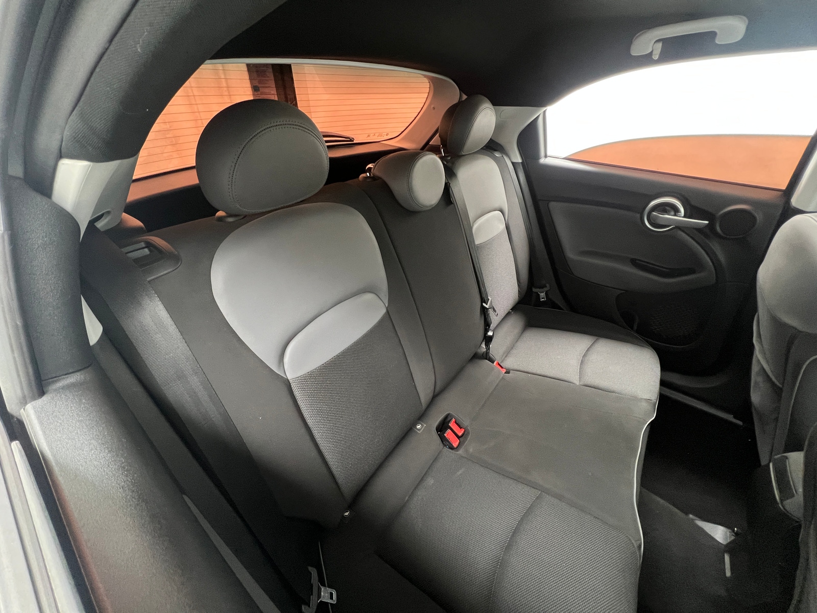 Thumbnail: 2017 Fiat 500X - 6