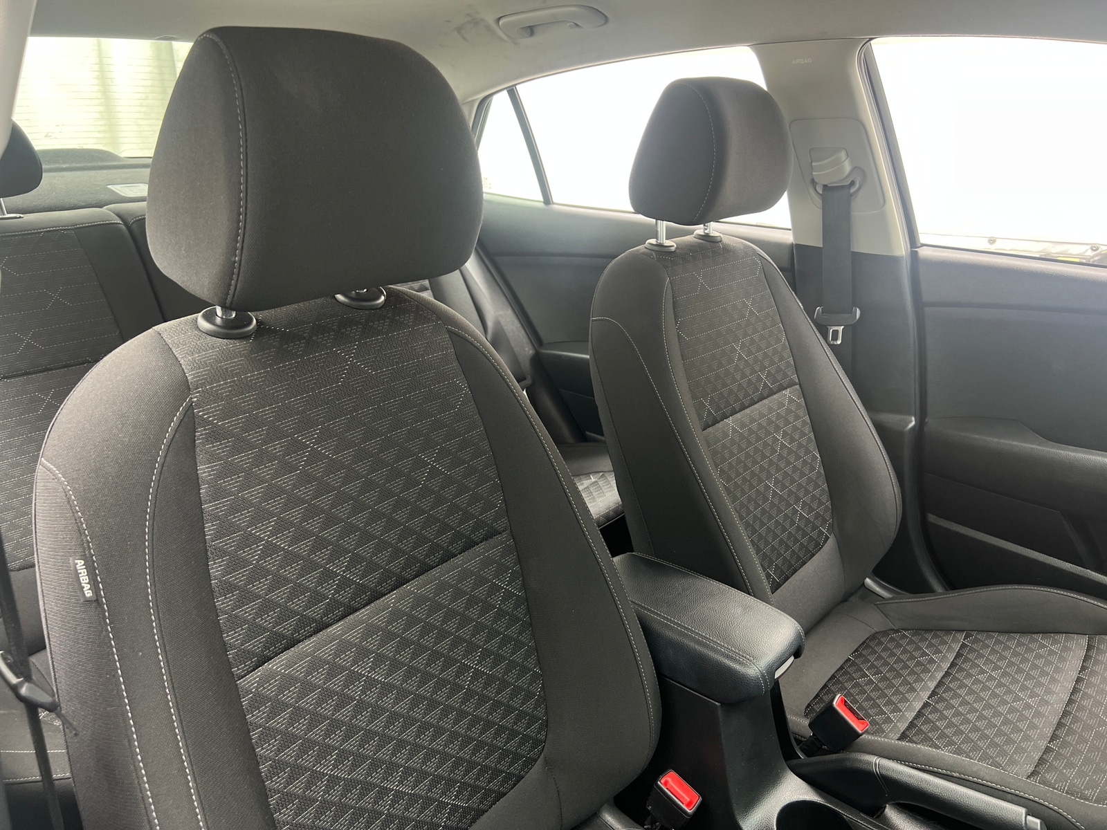 Thumbnail: 2021 Kia Rio - 2