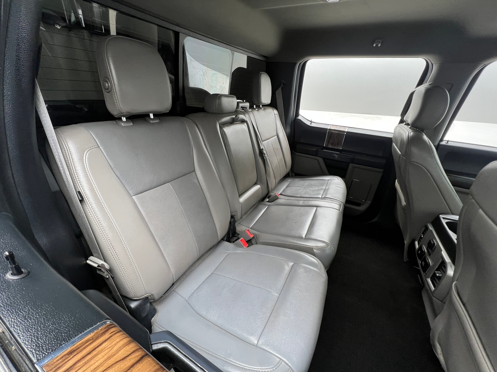 Thumbnail: 2019 Ford Econoline - 5