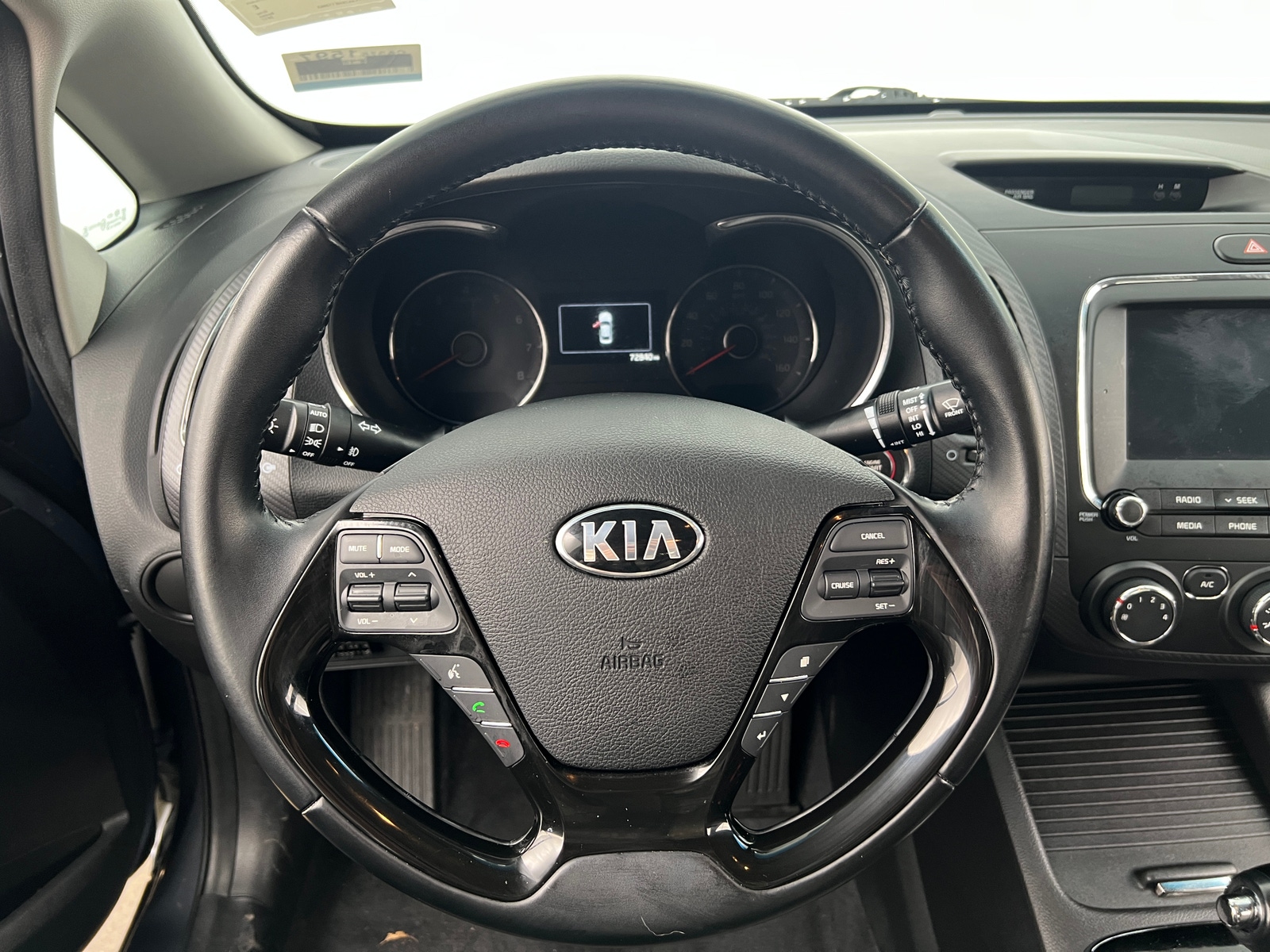 Thumbnail: 2017 Kia Forte - 5