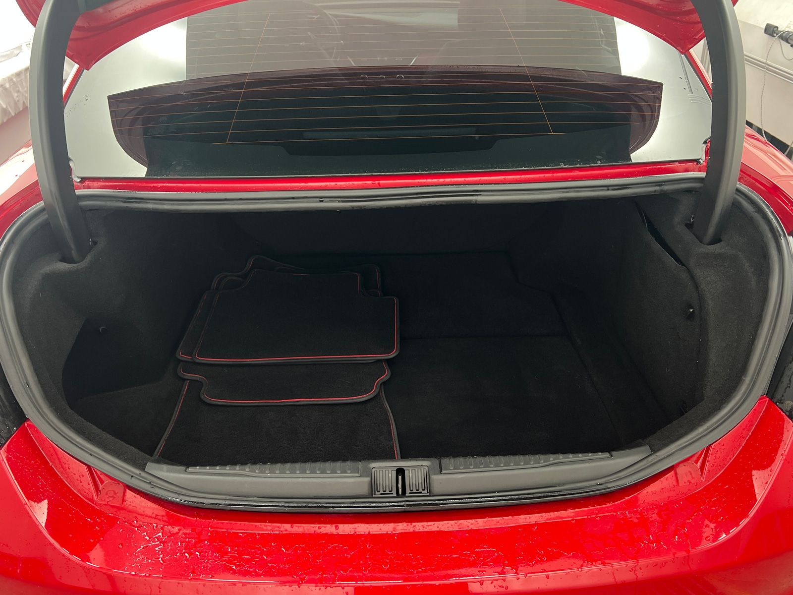 Thumbnail: 2018 Alfa Romeo Giulia - 6