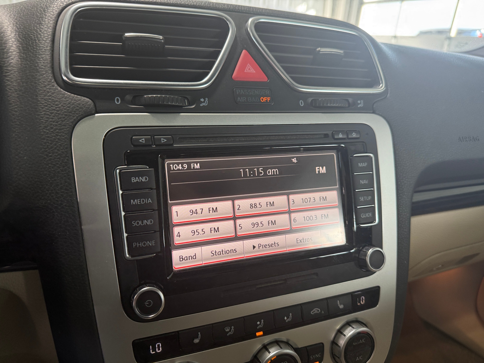 Thumbnail: 2014 Volkswagen Eos - 3