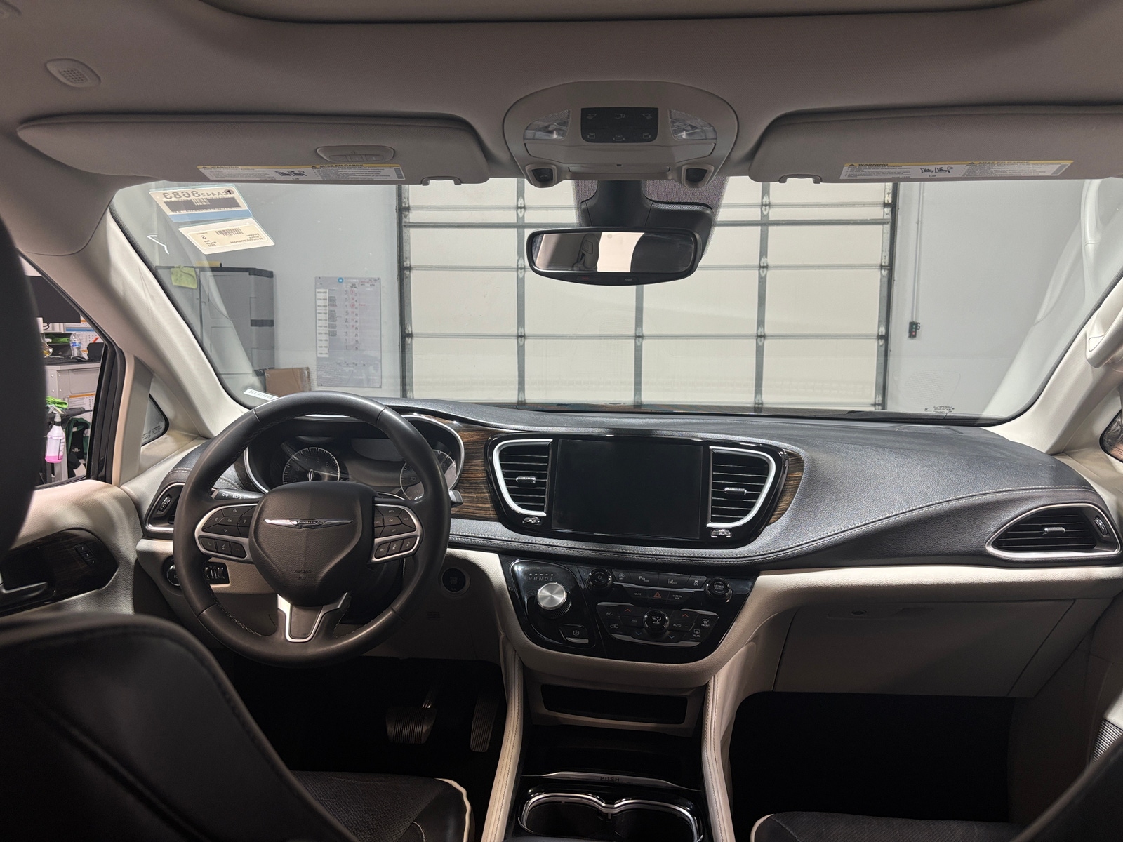 Thumbnail: 2023 Chrysler Pacifica - 2