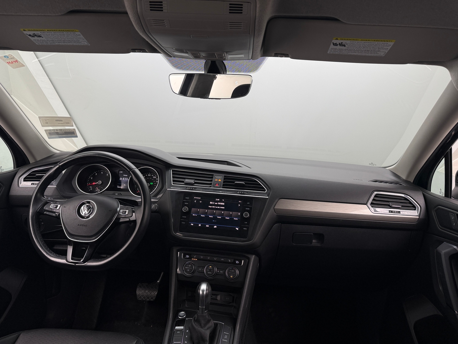 Thumbnail: 2019 Volkswagen Tiguan - 2