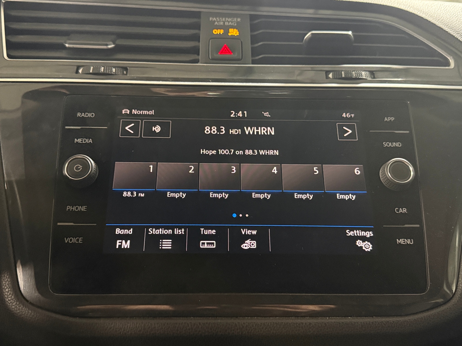 Thumbnail: 2019 Volkswagen Tiguan - 3