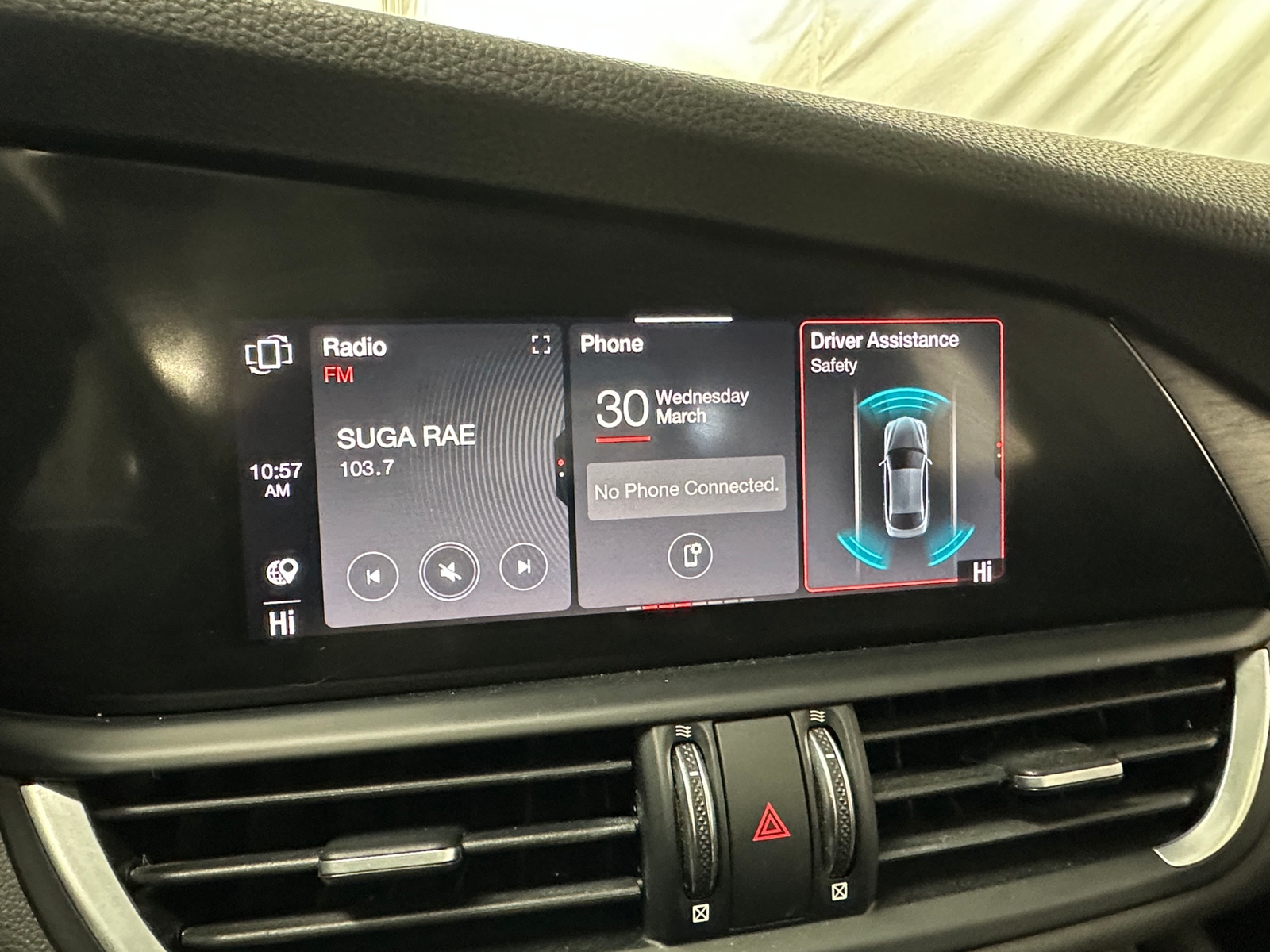 Thumbnail: 2020 Alfa Romeo Giulia - 3