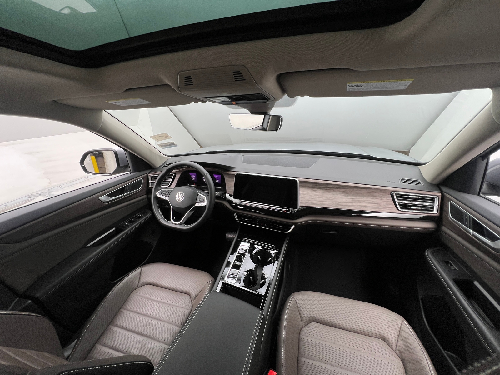 Thumbnail: 2025 Volkswagen Atlas - 2