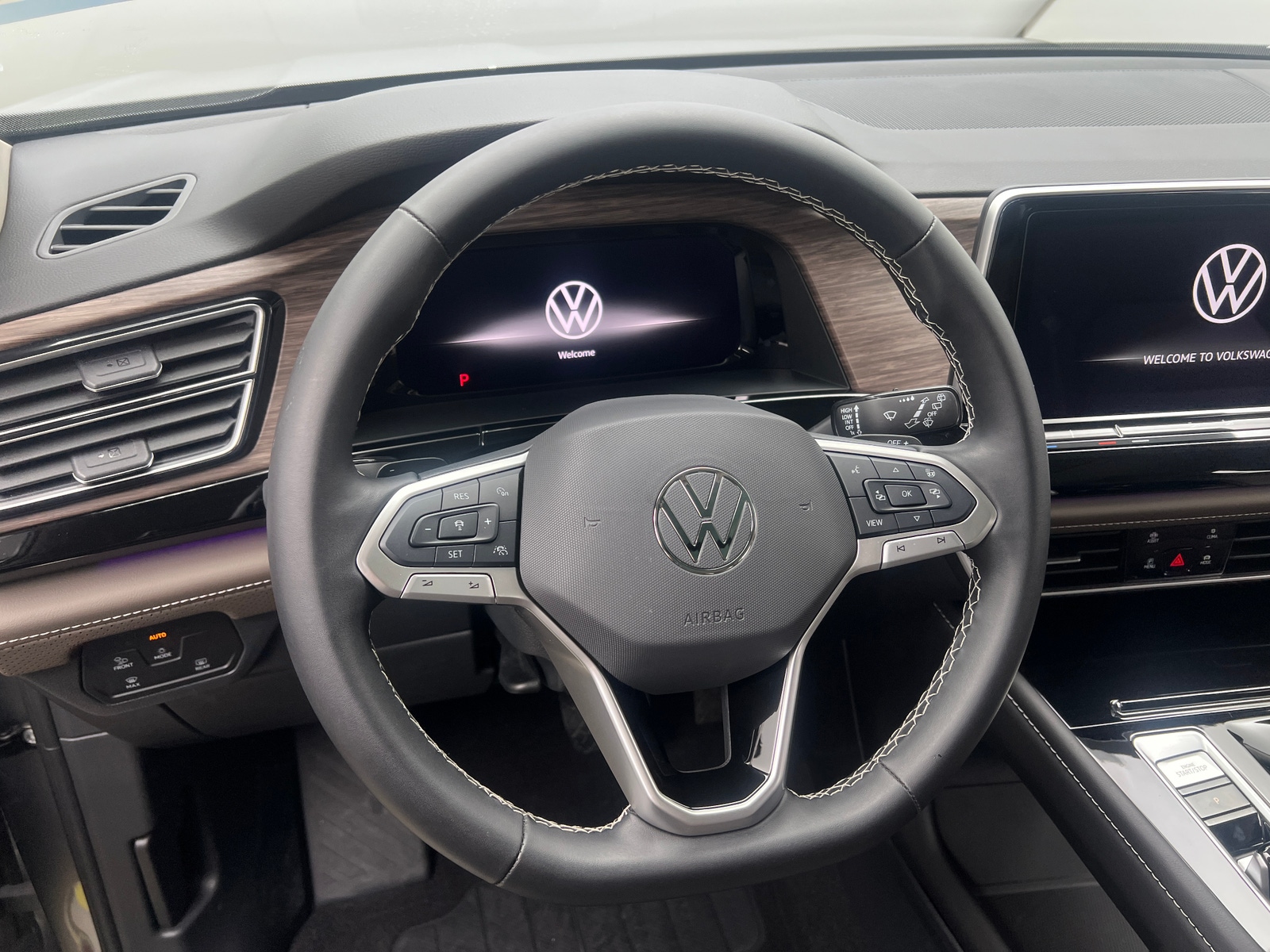 Thumbnail: 2025 Volkswagen Atlas - 4