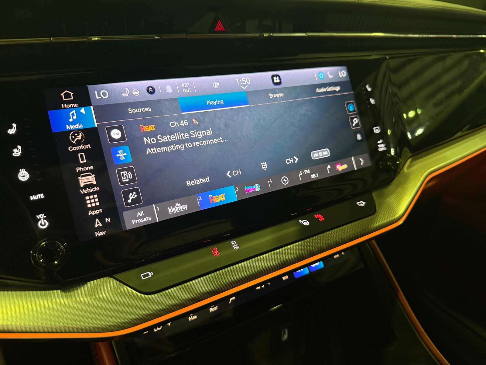 Thumbnail: 2024 Jeep Wagoneer S - 3