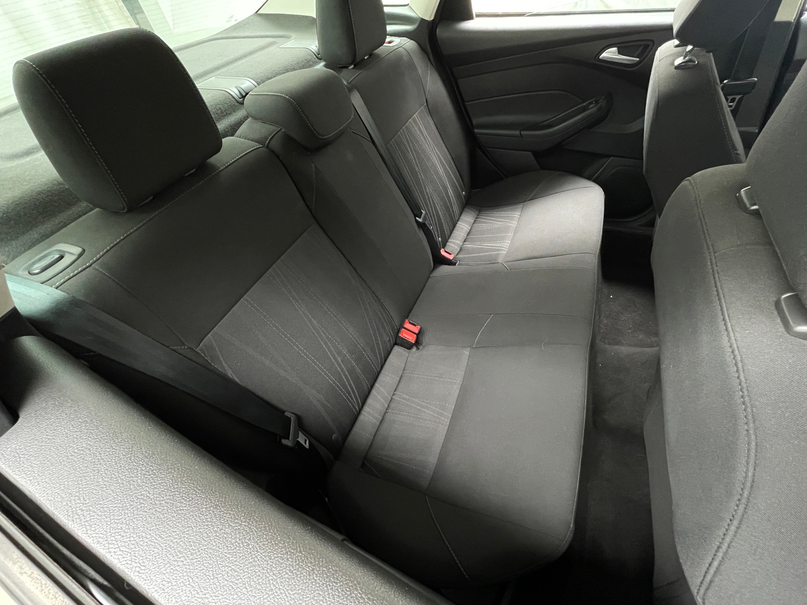 Thumbnail: 2017 Ford Focus - 6