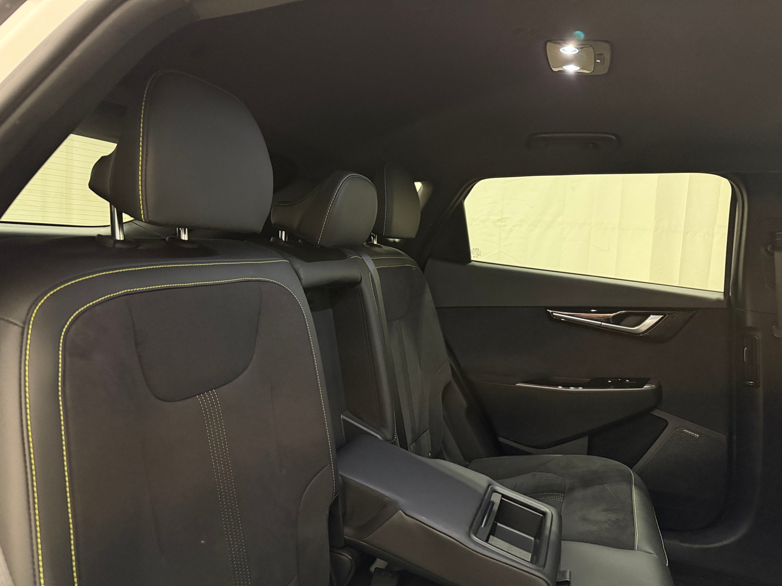 Thumbnail: 2023 Kia EV6 - 6