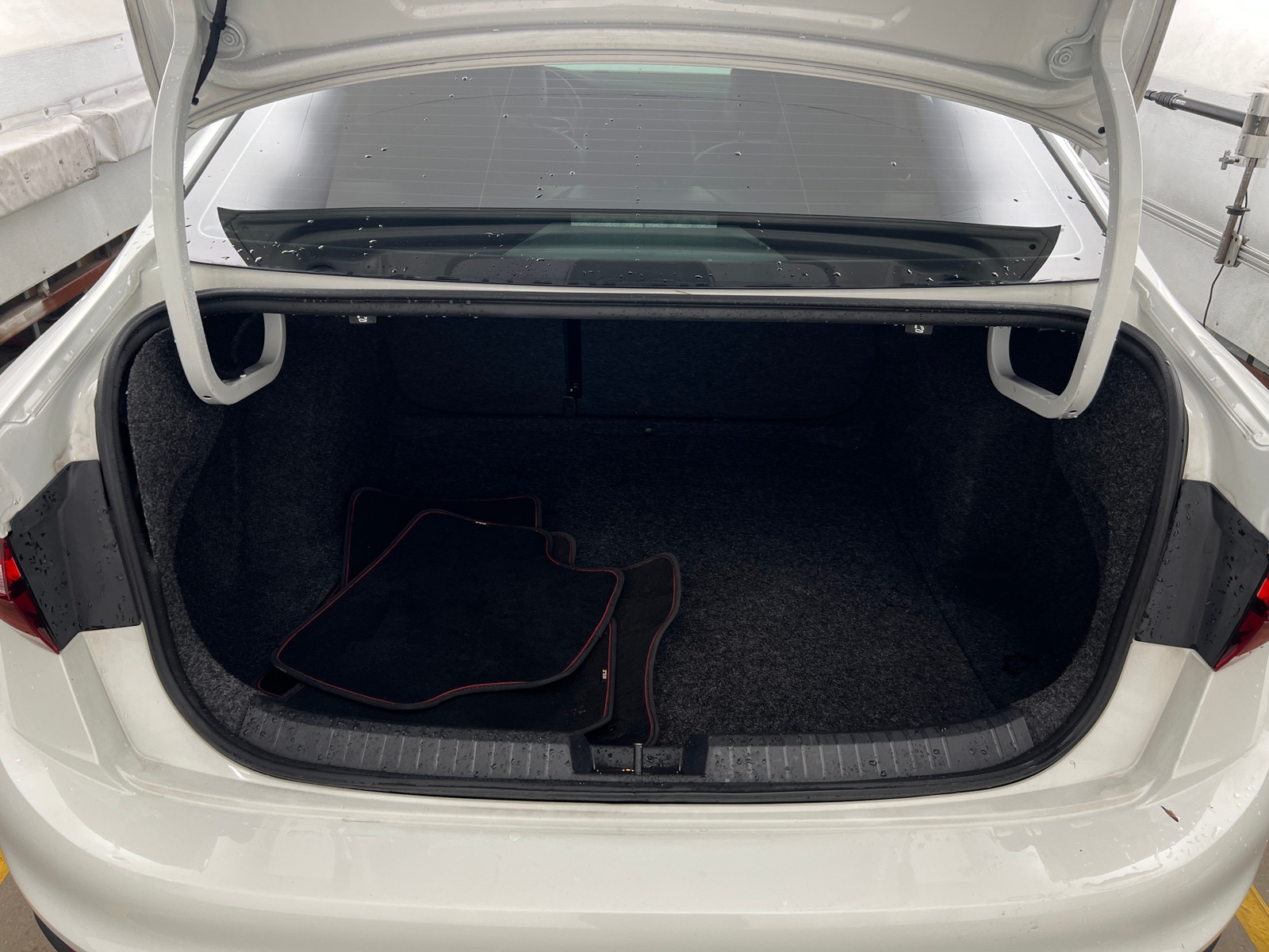 Thumbnail: 2023 Volkswagen Jetta - 6