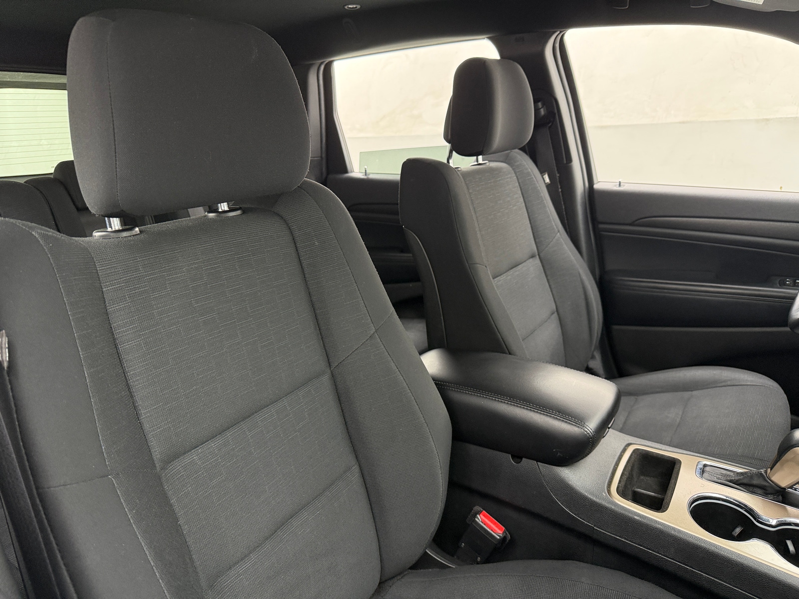 Thumbnail: 2016 Jeep Grand Cherokee - 2