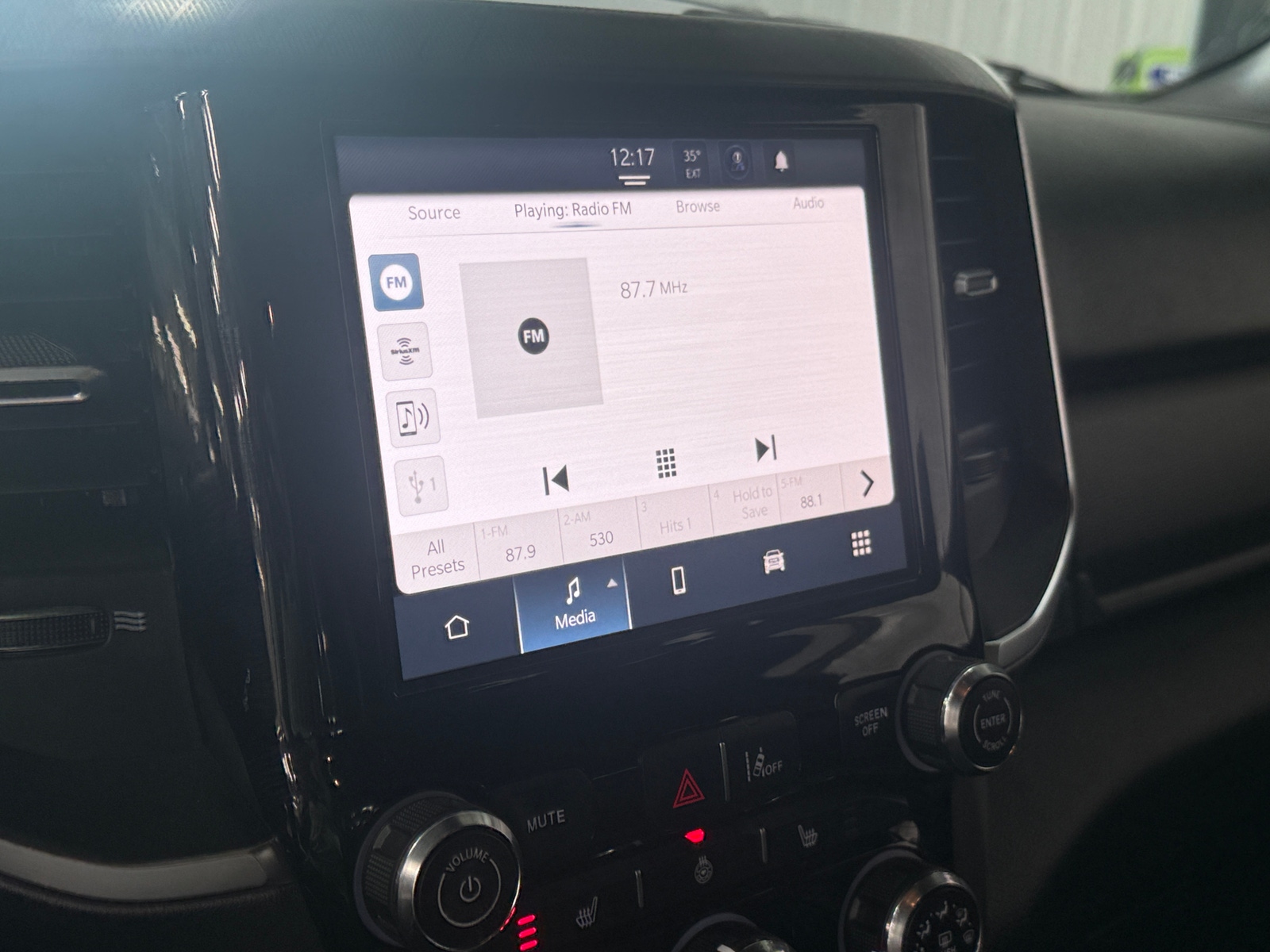 Thumbnail: 2025 RAM 1500 - 4