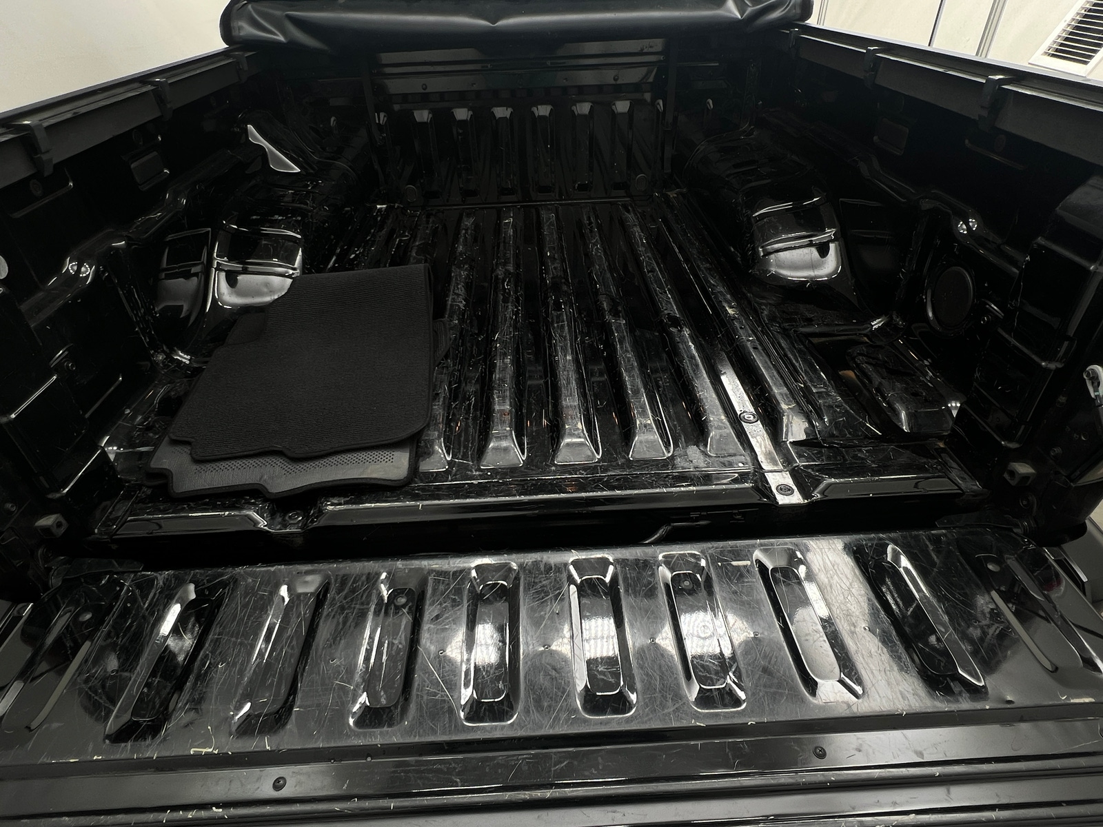 Thumbnail: 2022 Nissan Frontier - 7