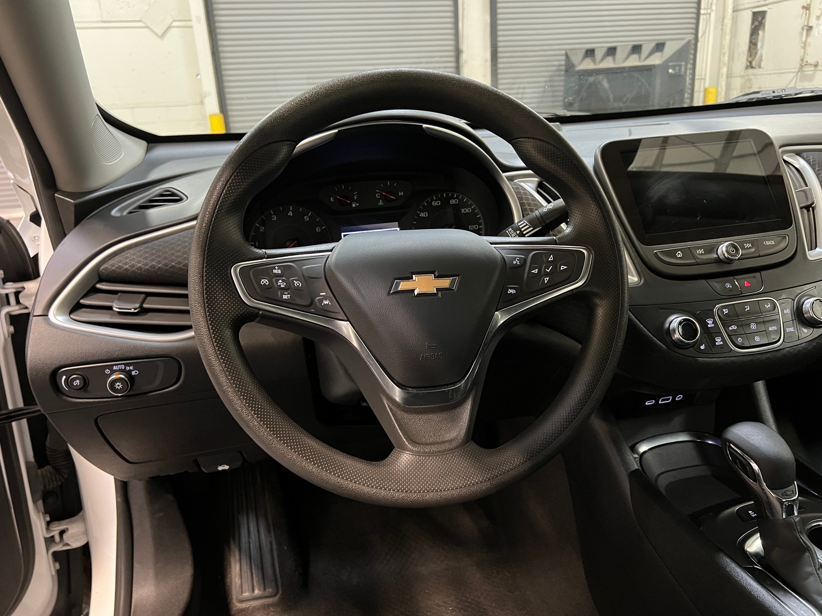 Thumbnail: 2024 Chevrolet Malibu - 5