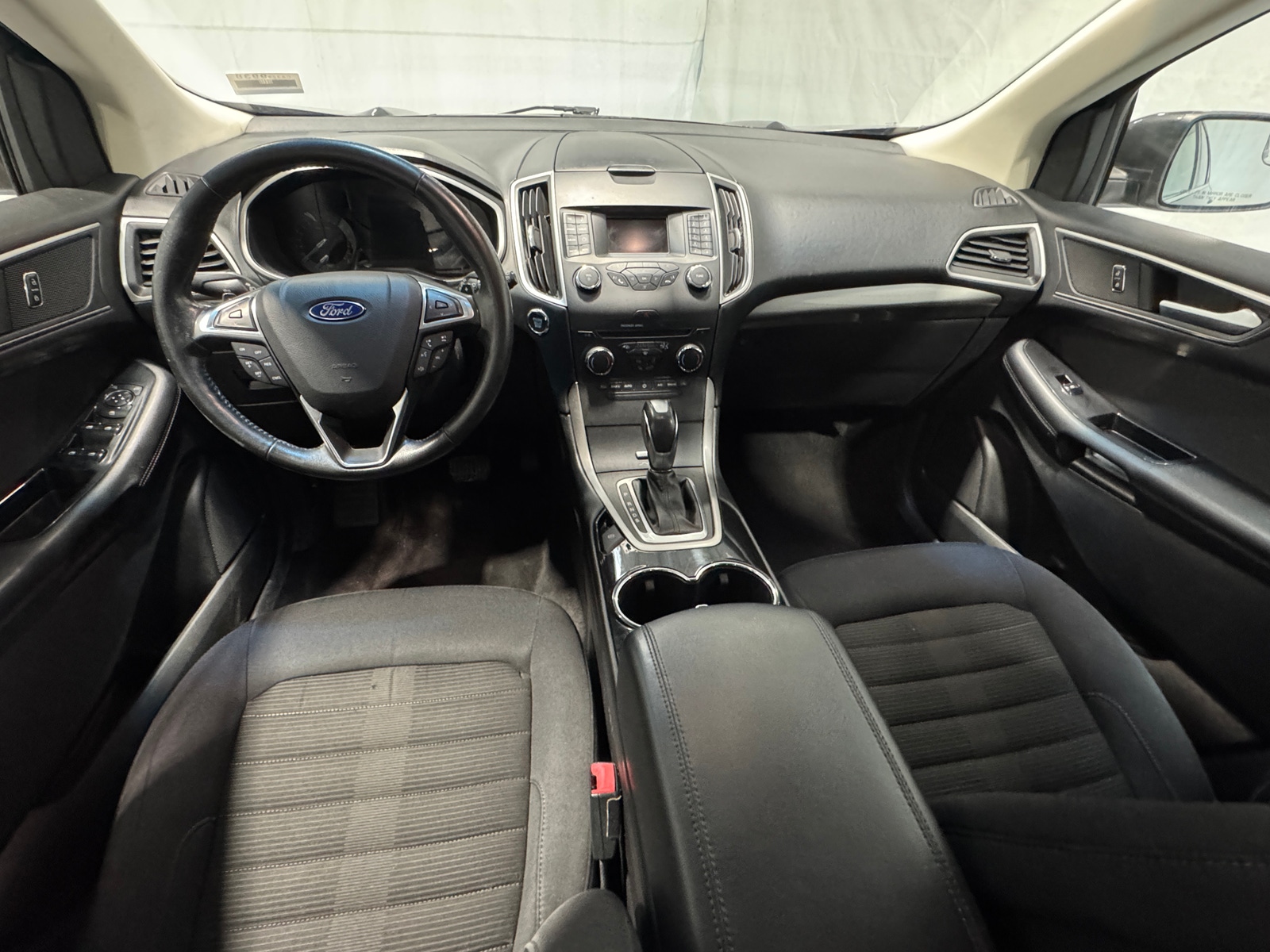 Thumbnail: 2017 Ford Edge - 3