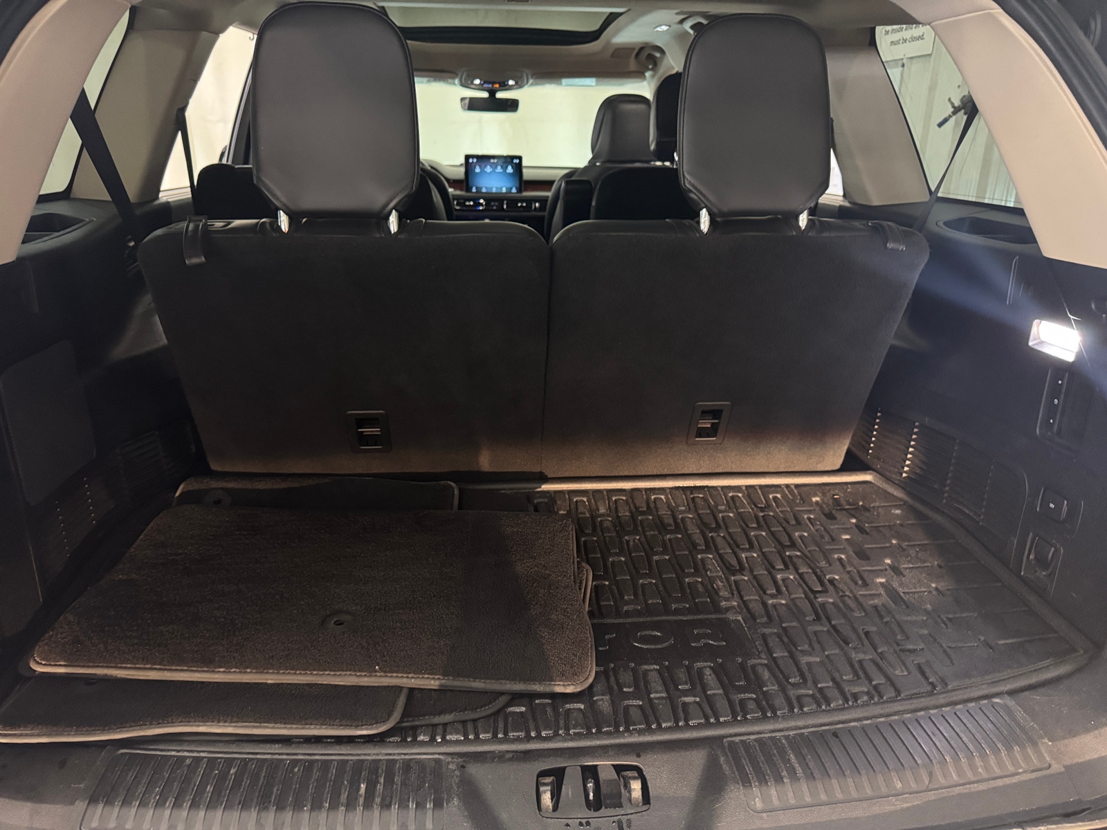 Thumbnail: 2020 Lincoln Aviator - 6