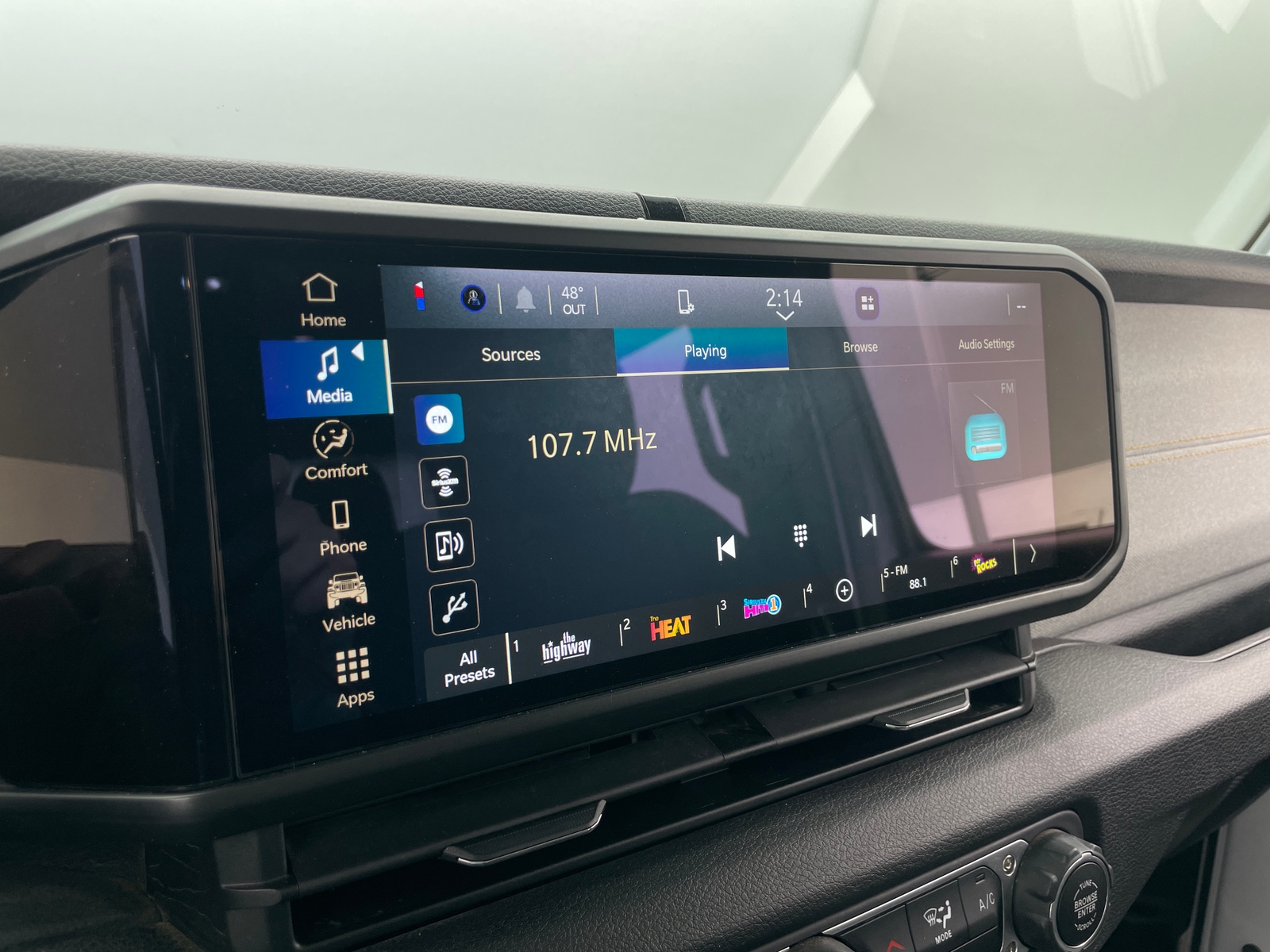 Thumbnail: 2025 Jeep Gladiator - 4