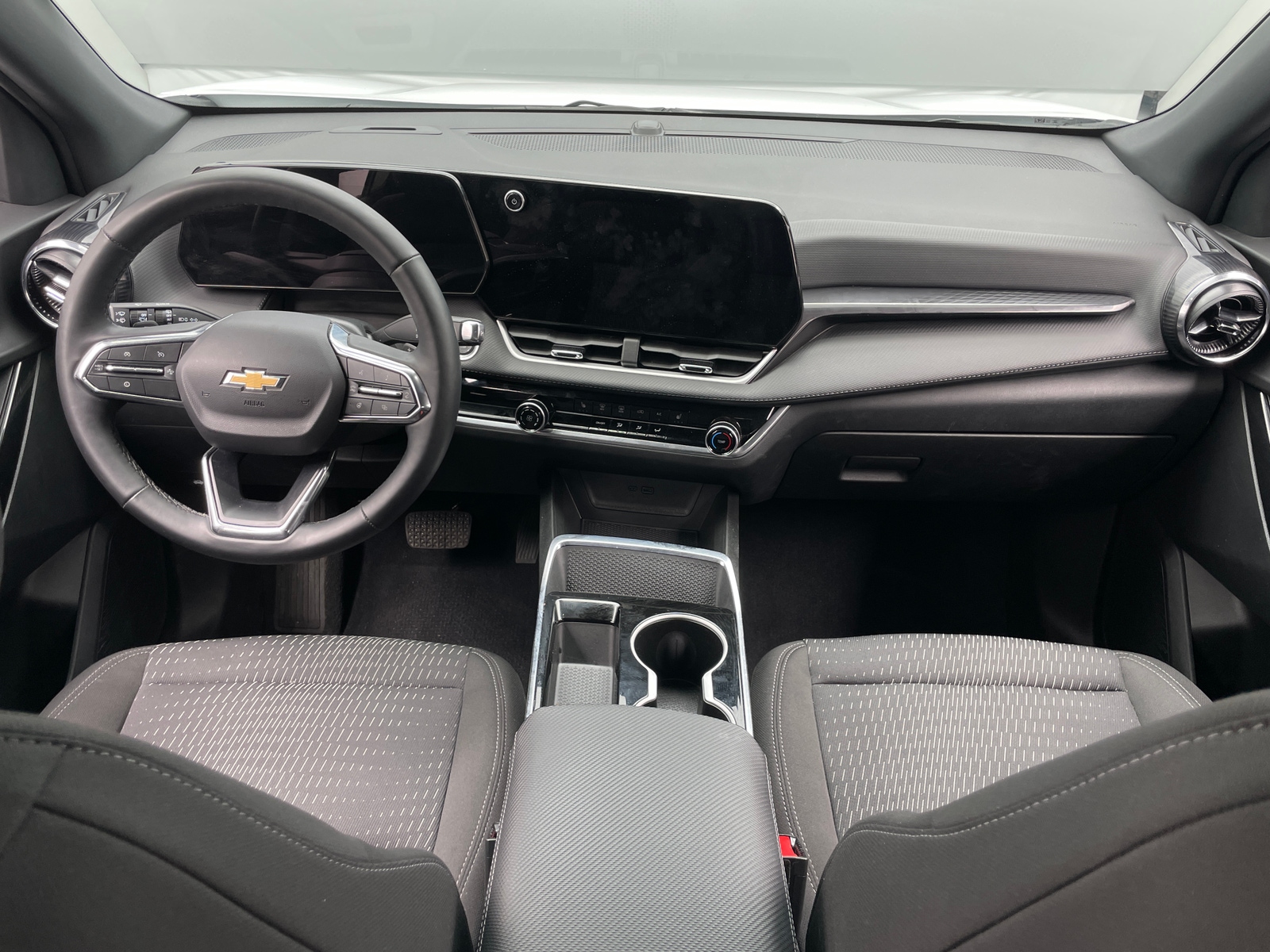 Thumbnail: 2025 Chevrolet Equinox - 3