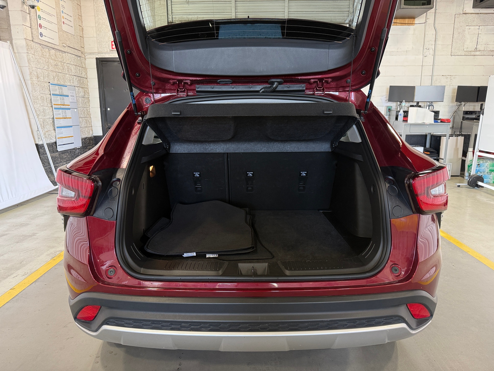 Thumbnail: 2025 Chevrolet Trax - 7