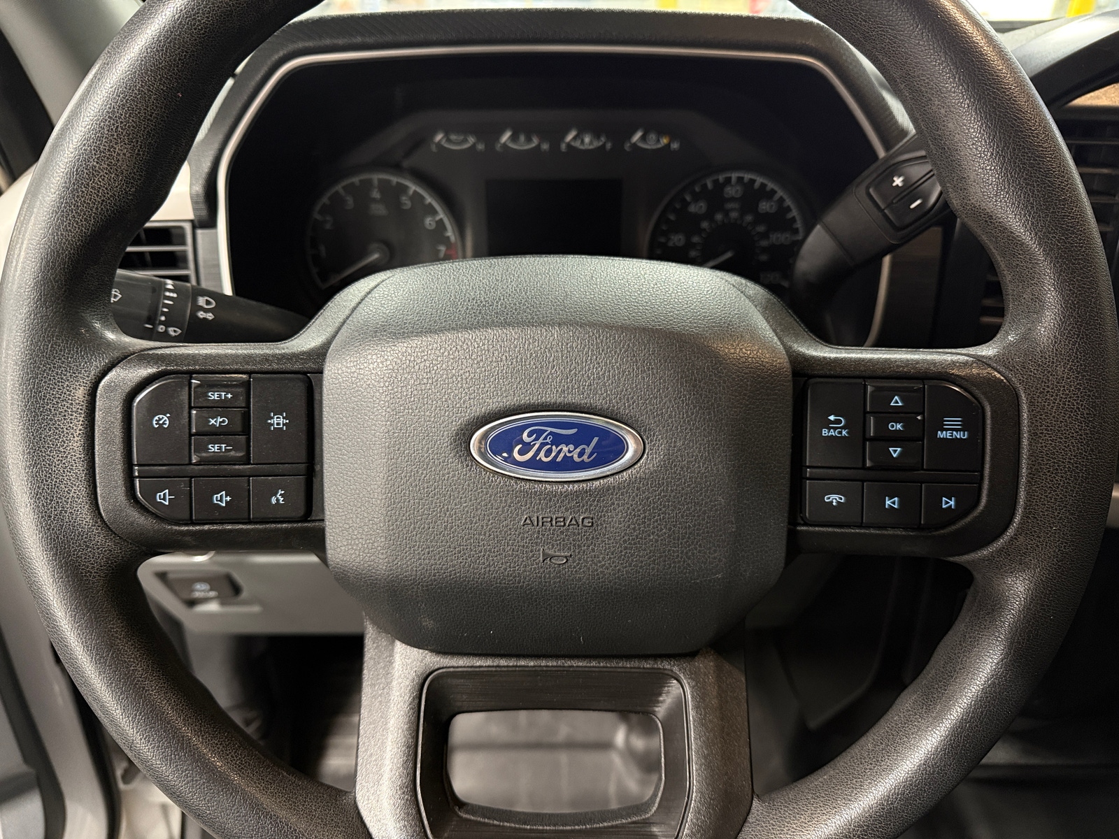 Thumbnail: 2022 Ford Econoline - 4