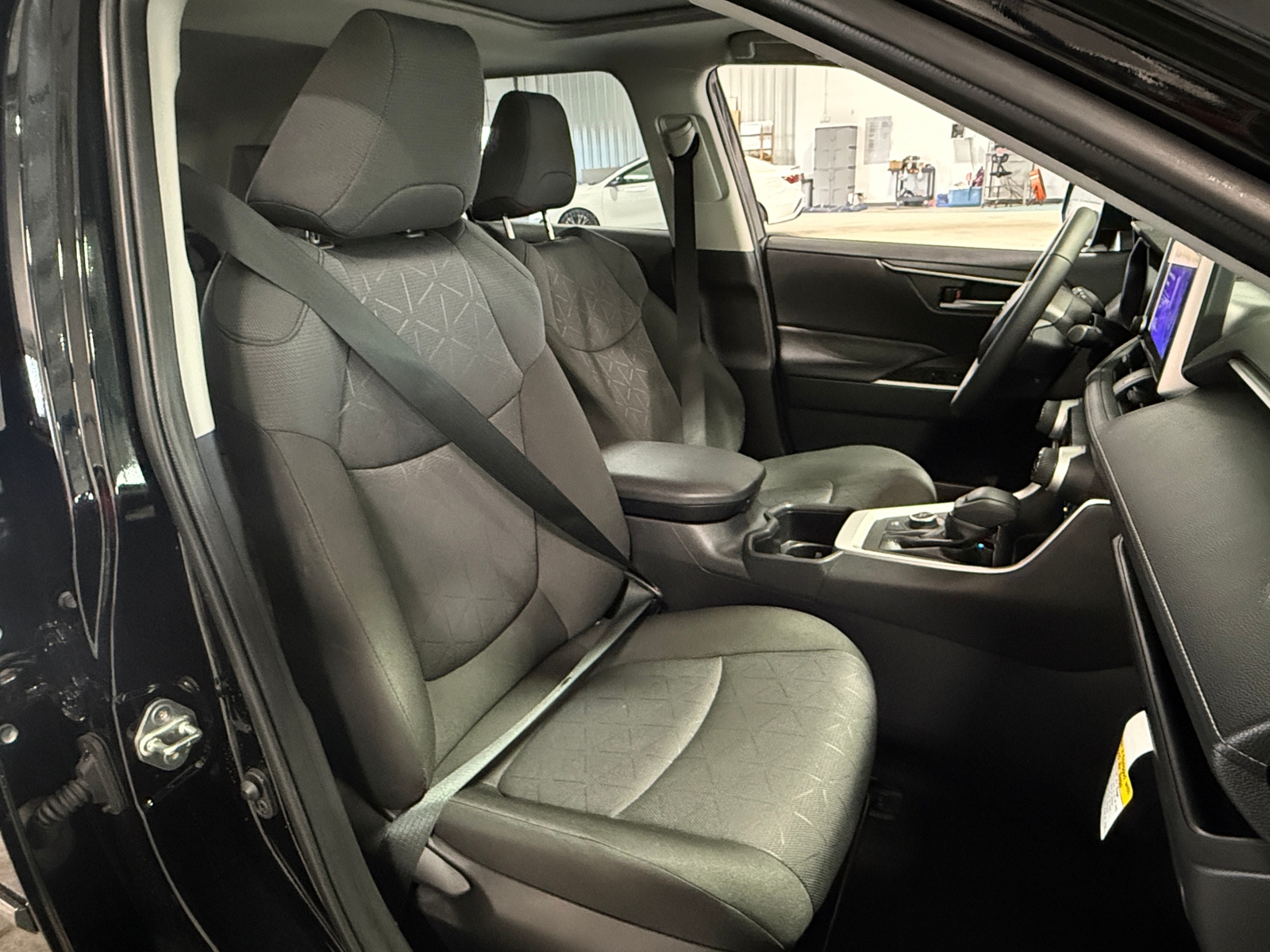 Thumbnail: 2025 Toyota RAV4 - 2