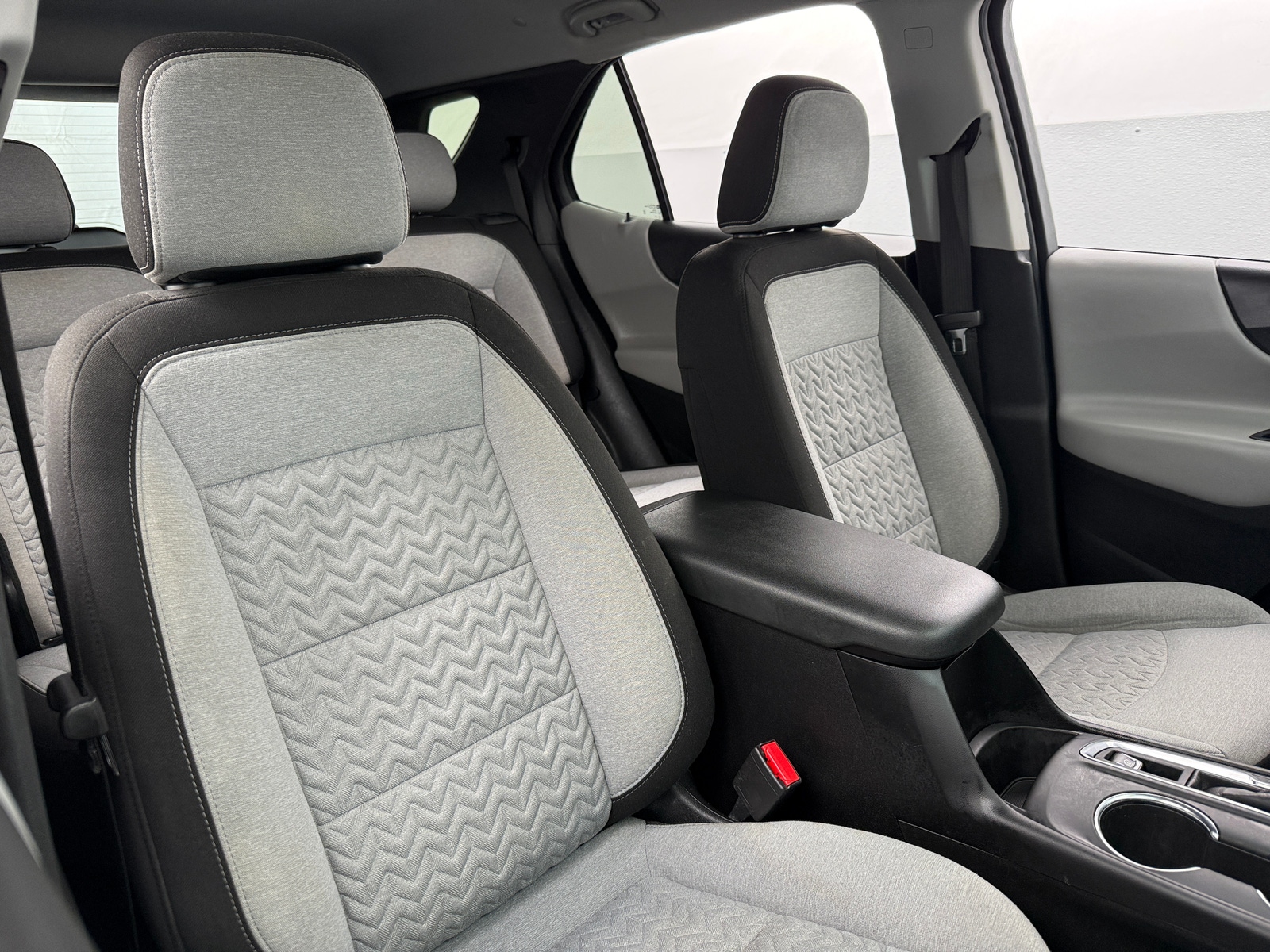 Thumbnail: 2022 Chevrolet Equinox - 2