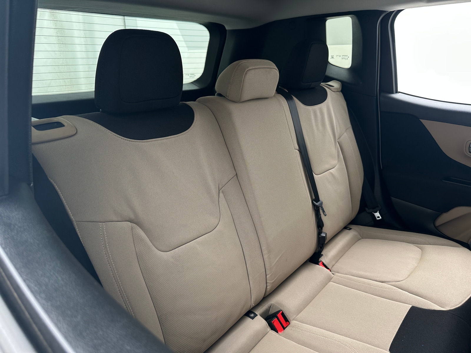 Thumbnail: 2015 Jeep Renegade - 6