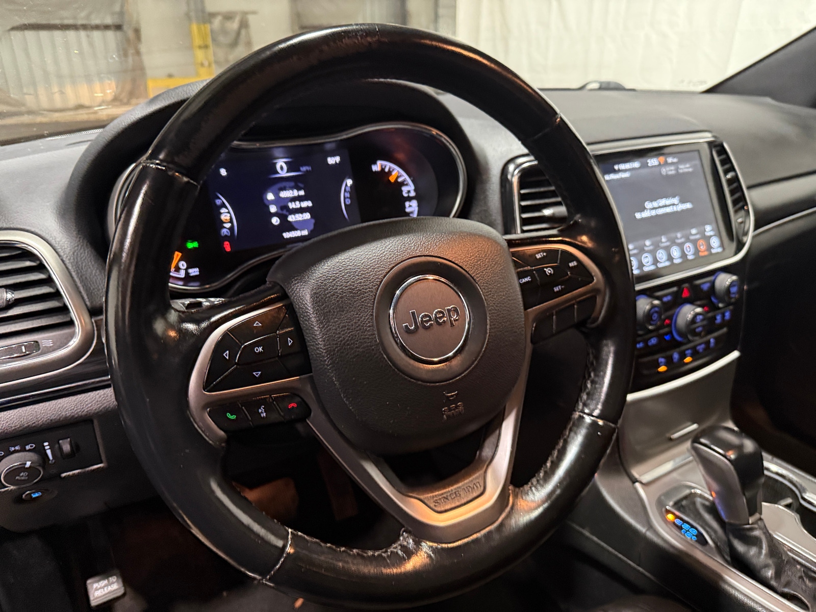 Thumbnail: 2021 Jeep Grand Cherokee - 4