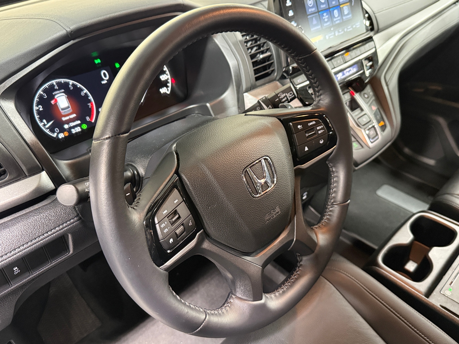 Thumbnail: 2025 Honda Odyssey - 4