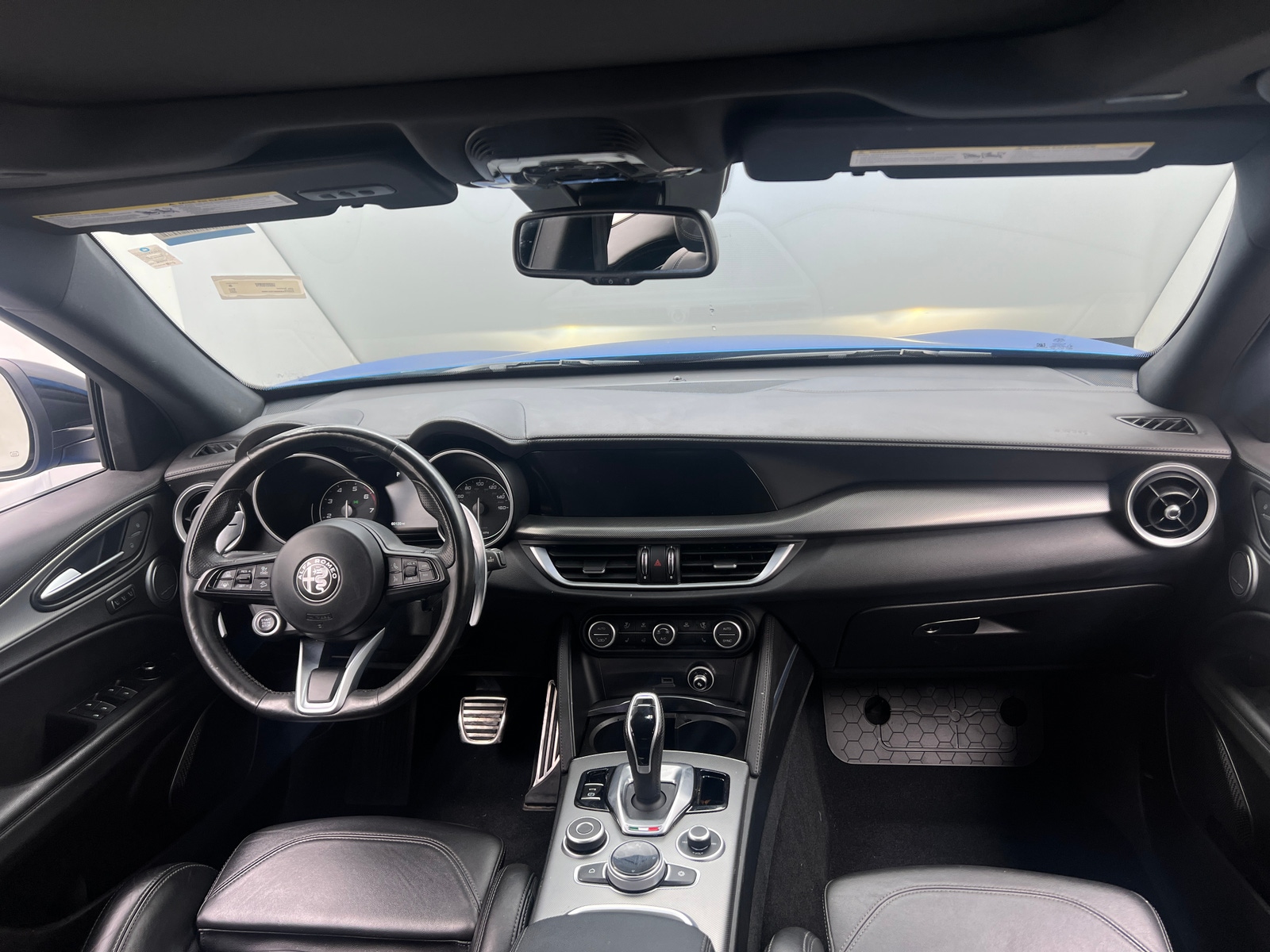 Thumbnail: 2022 Alfa Romeo Stelvio - 2