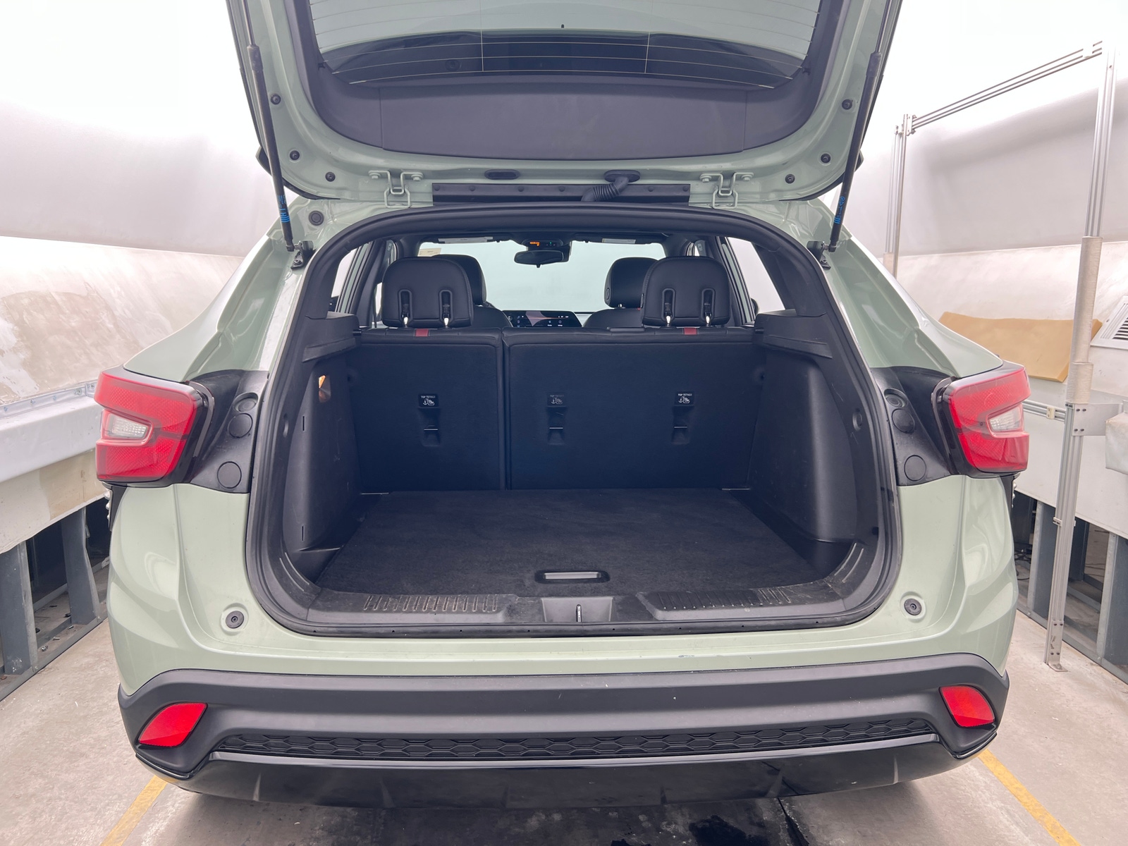 Thumbnail: 2024 Chevrolet Trax - 6