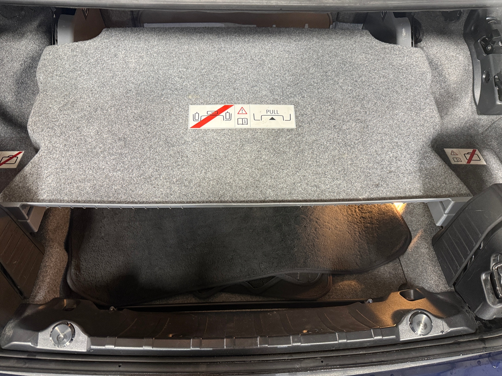 Thumbnail: 2012 BMW 3 Series - 6