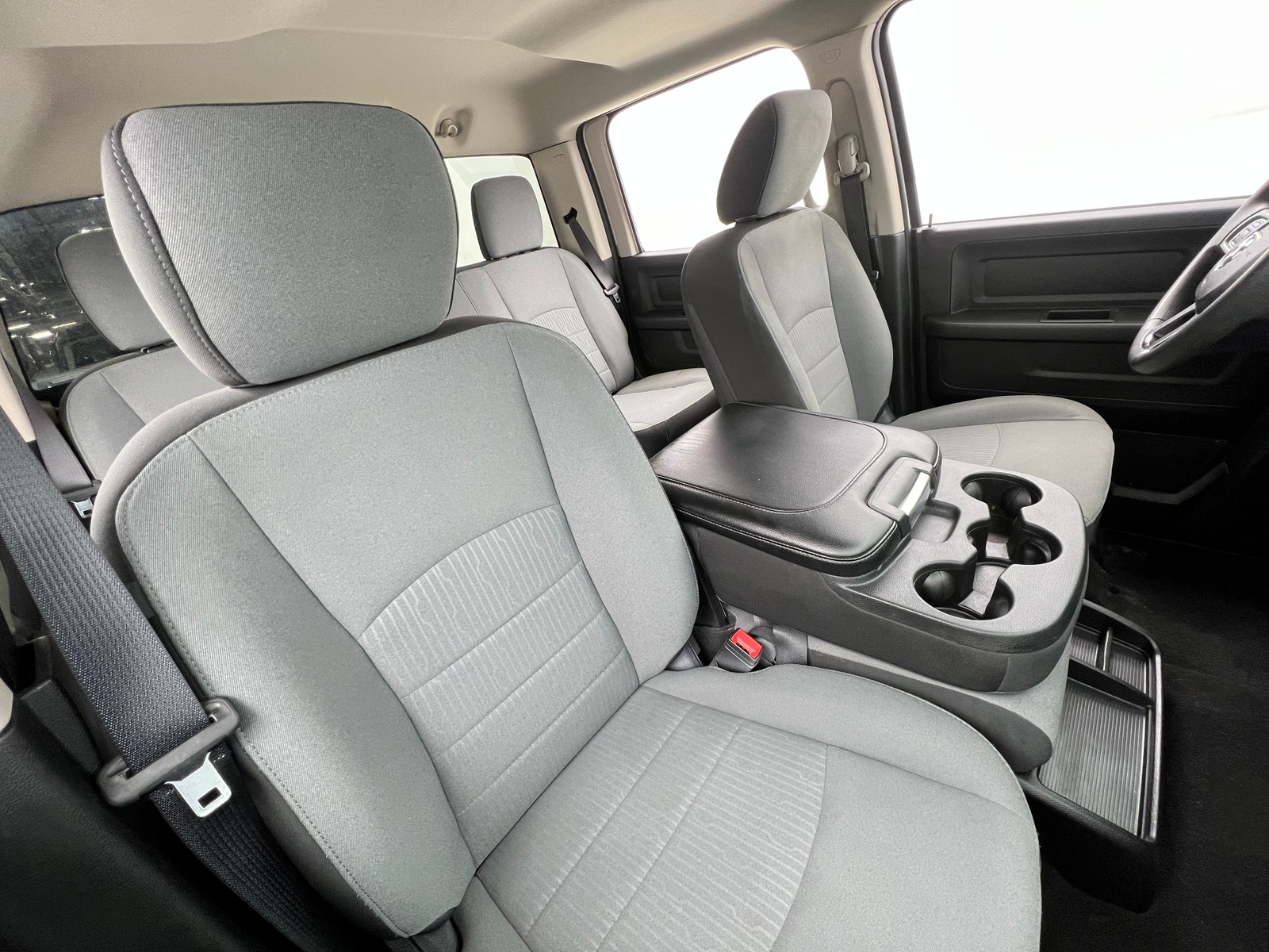 Thumbnail: 2022 RAM 1500 Classic - 2