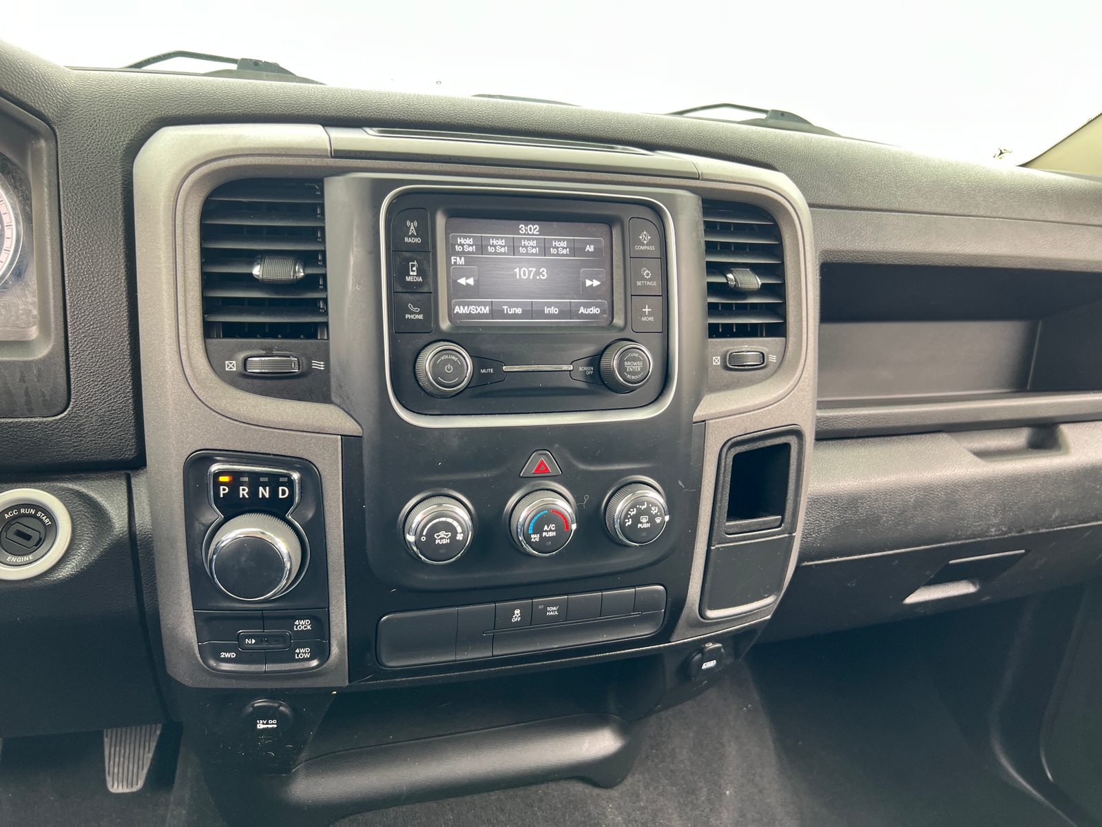 Thumbnail: 2022 RAM 1500 Classic - 4