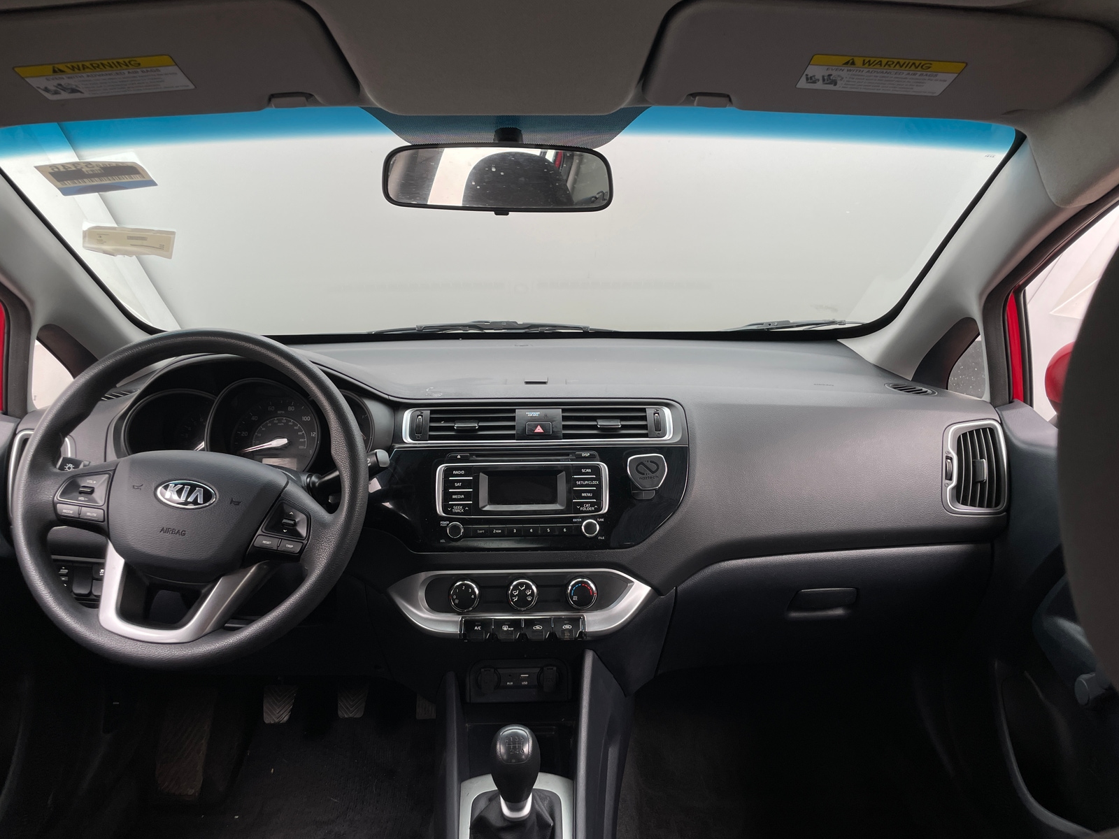 Thumbnail: 2017 Kia Rio - 3