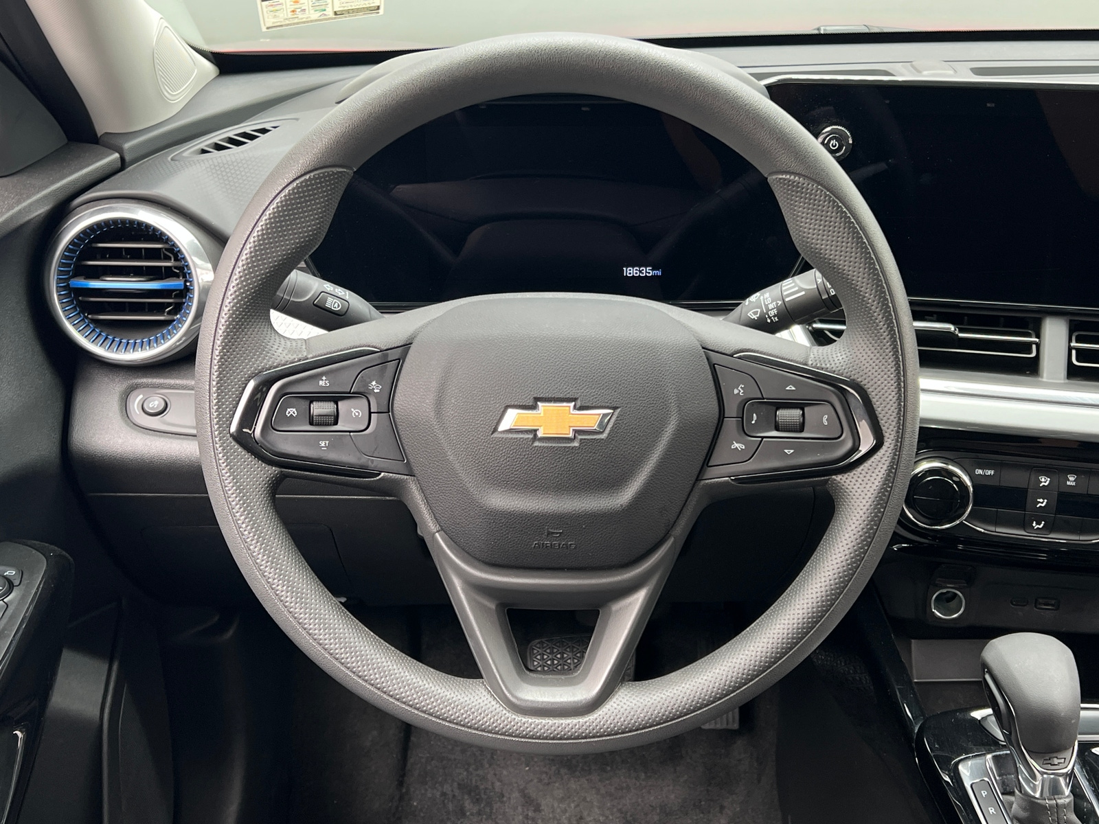 Thumbnail: 2025 Chevrolet Trax - 5