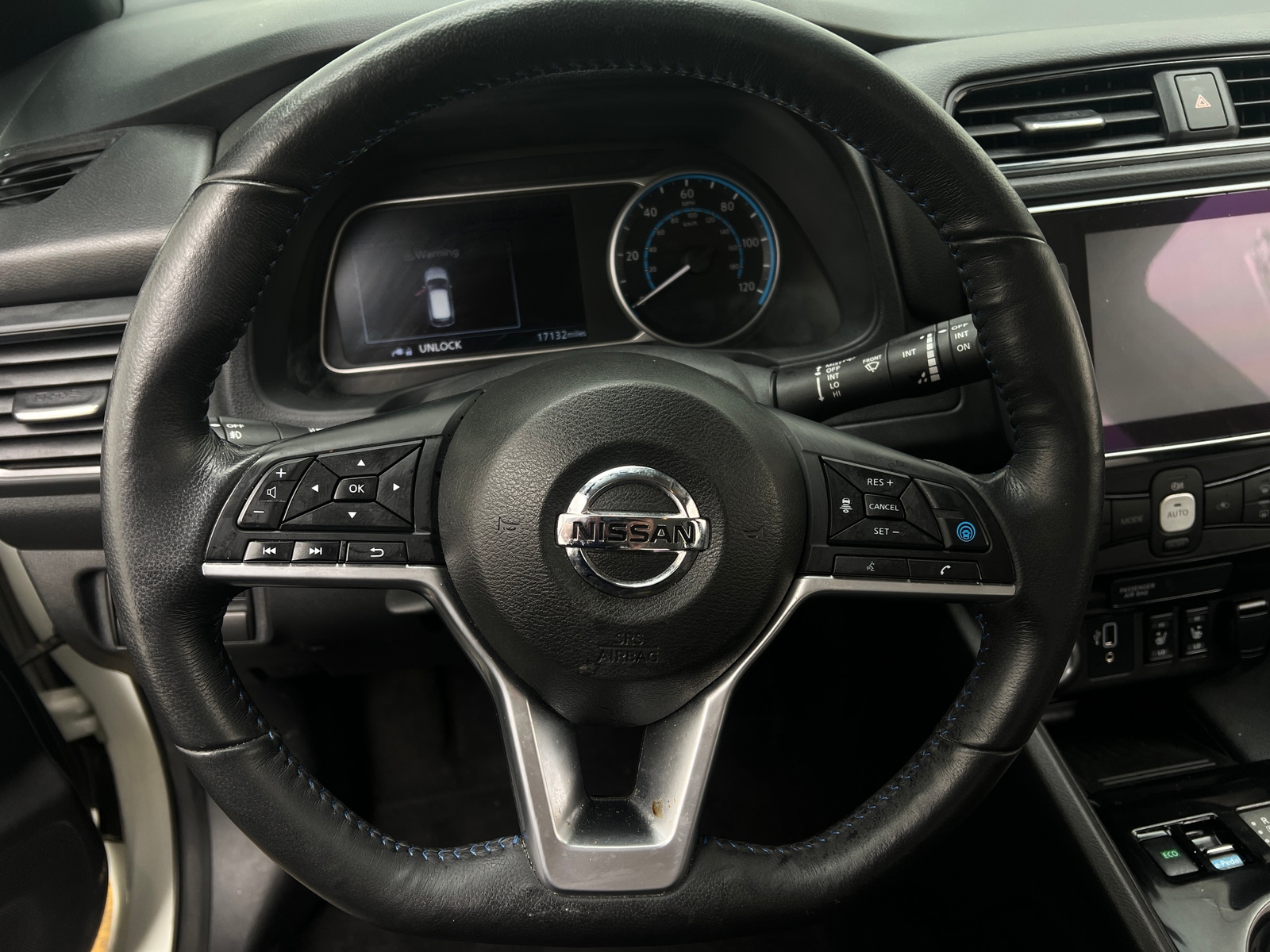 Thumbnail: 2019 Nissan Leaf - 5