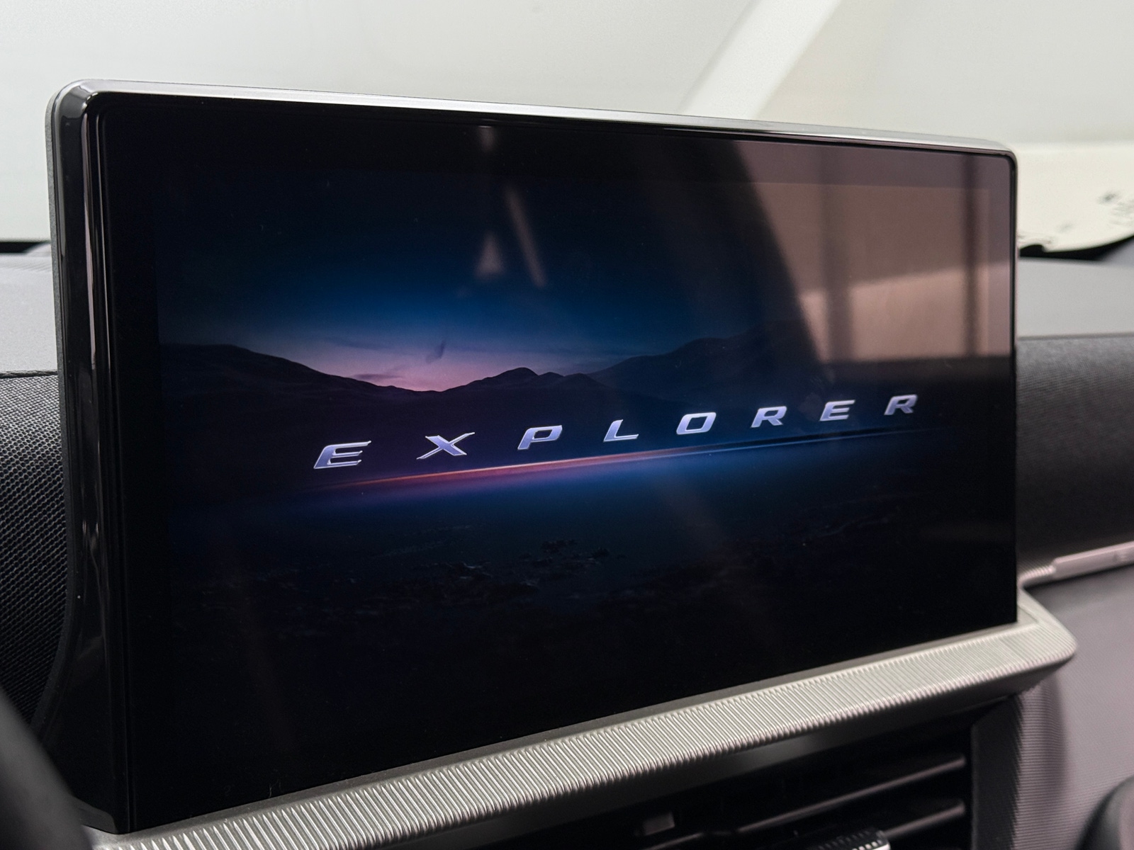 Thumbnail: 2025 Ford Explorer - 3