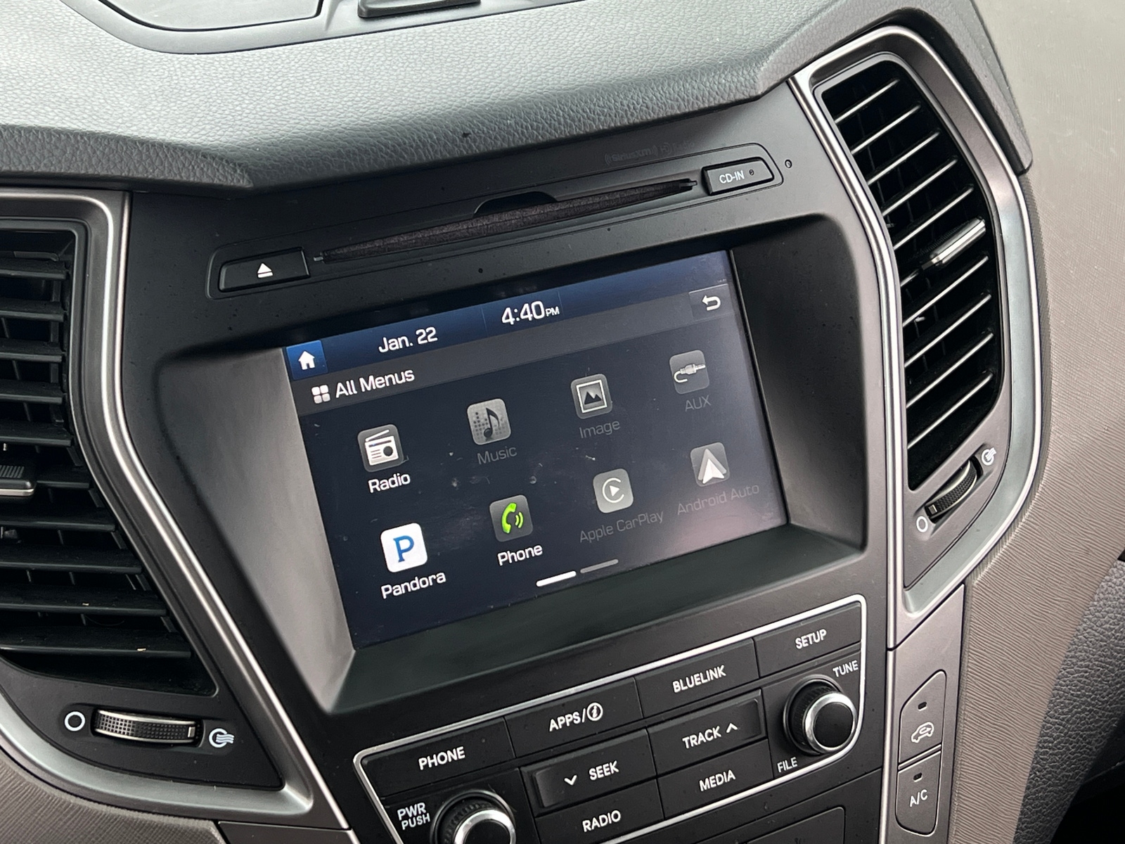 Thumbnail: 2017 Hyundai Santa Fe - 4