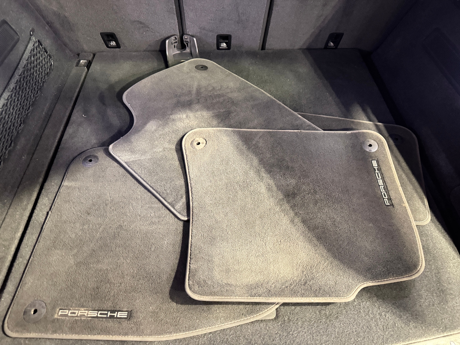 Thumbnail: 2022 Porsche Cayenne - 6