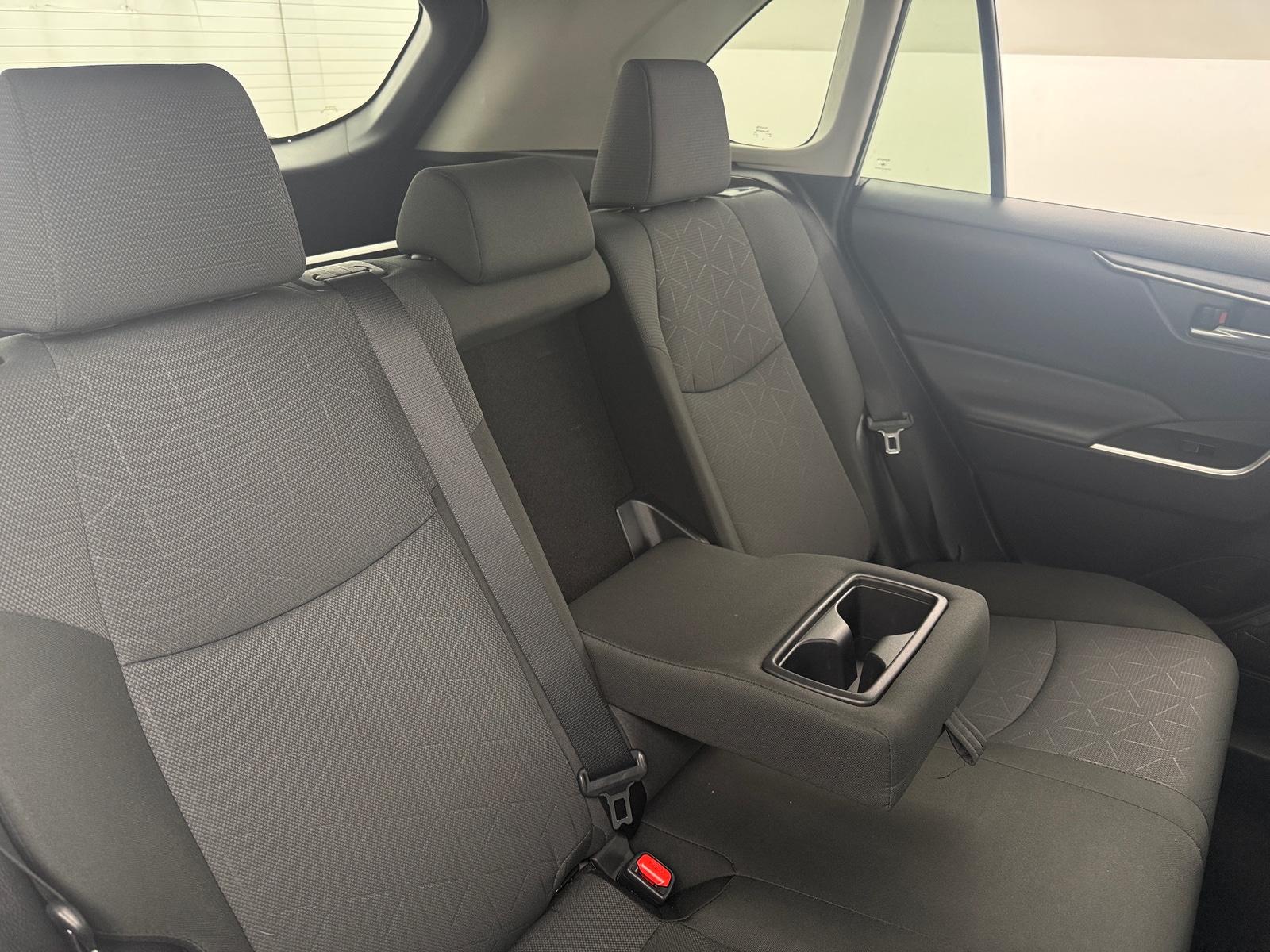 Thumbnail: 2025 Toyota RAV4 - 6