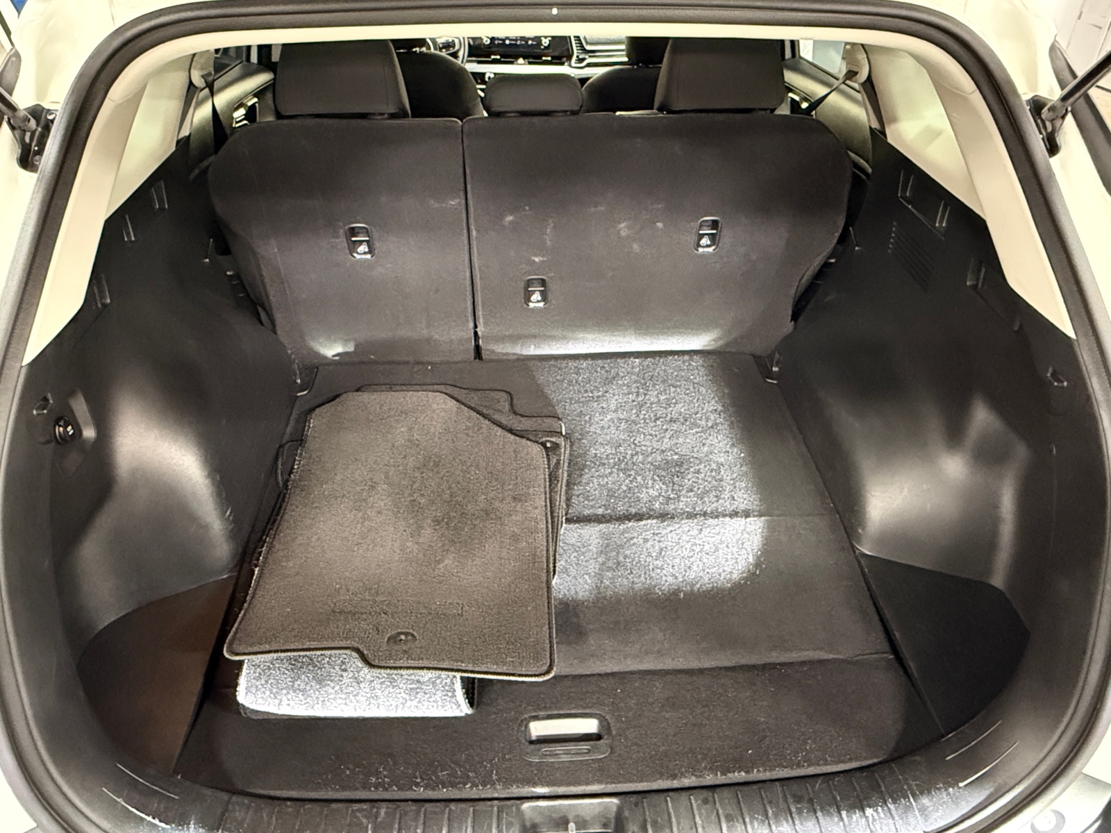 Thumbnail: 2024 Kia Sportage - 7