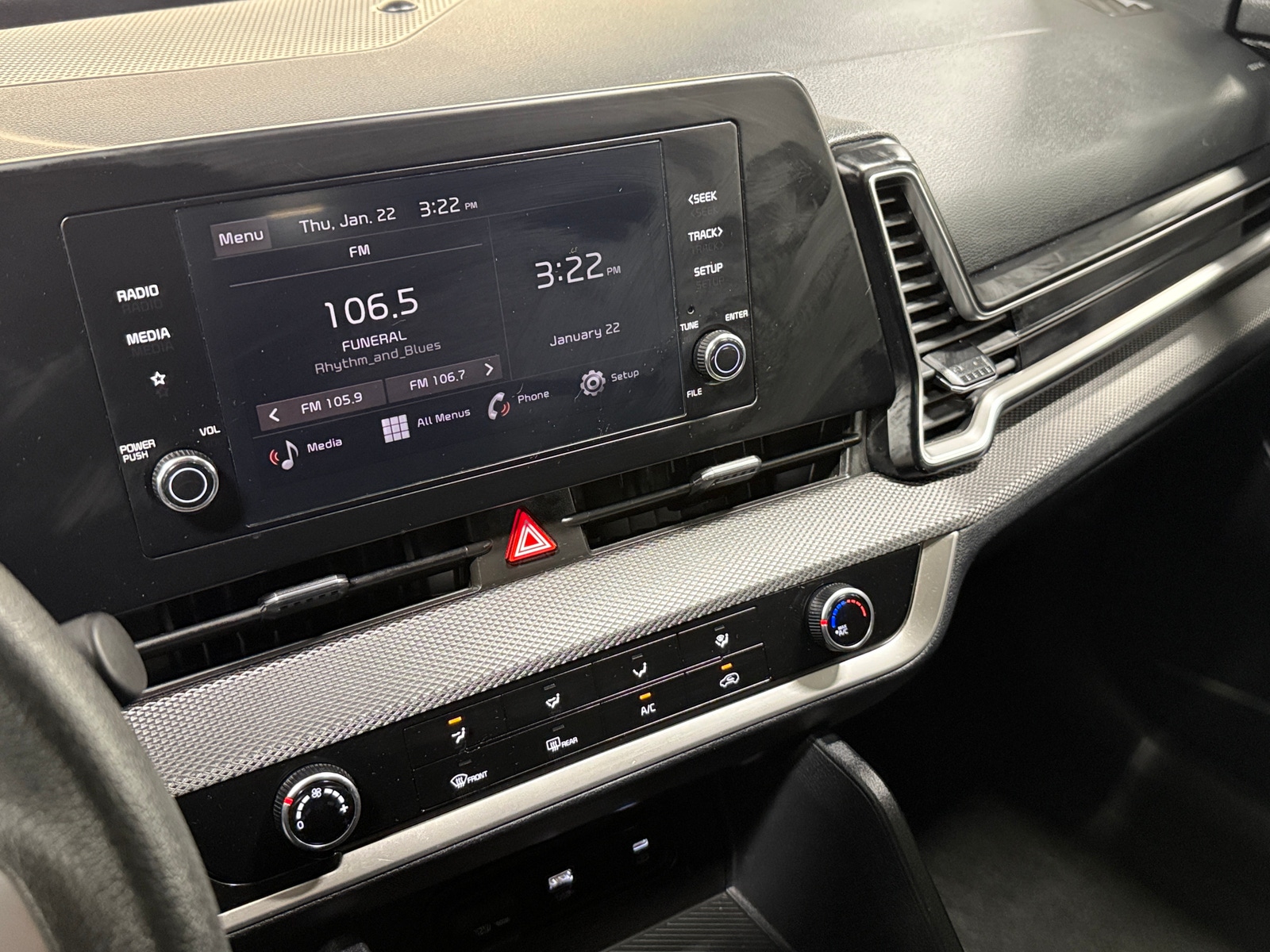 Thumbnail: 2024 Kia Sportage - 4