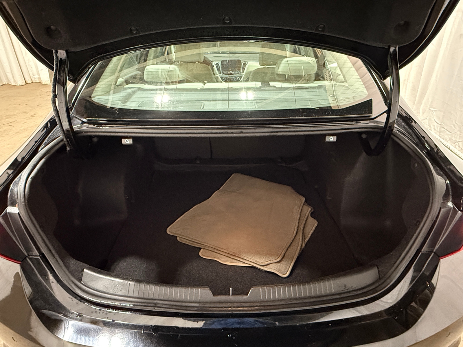 Thumbnail: 2024 Chevrolet Malibu - 6