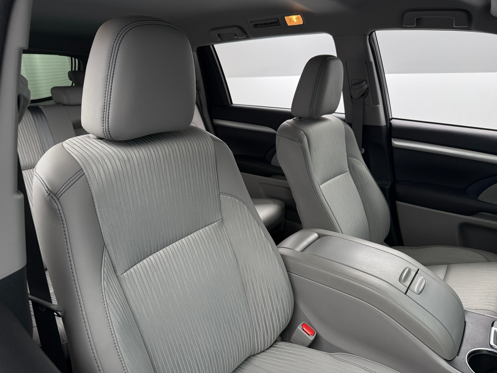 Thumbnail: 2017 Toyota Highlander - 2