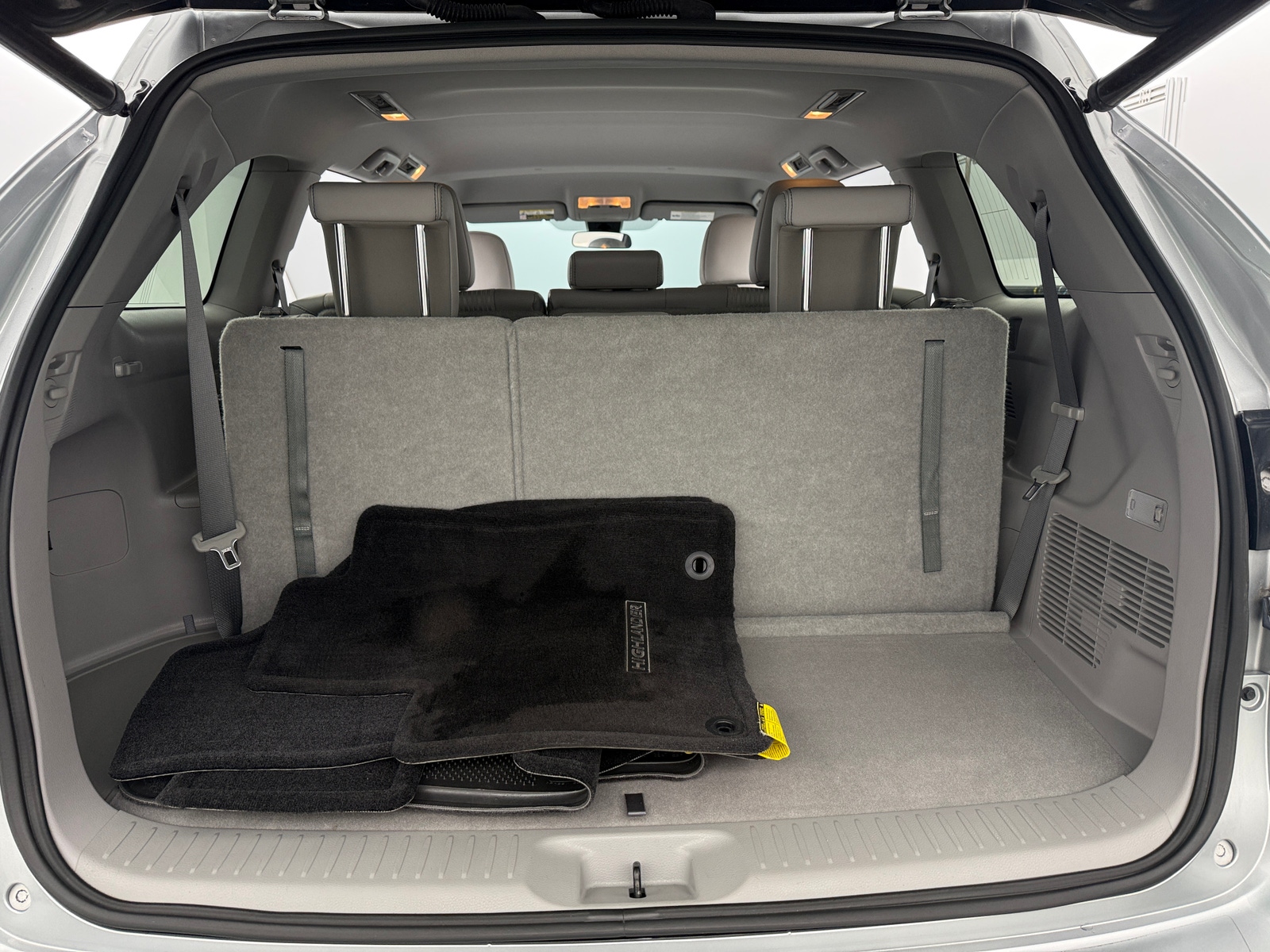 Thumbnail: 2017 Toyota Highlander - 7