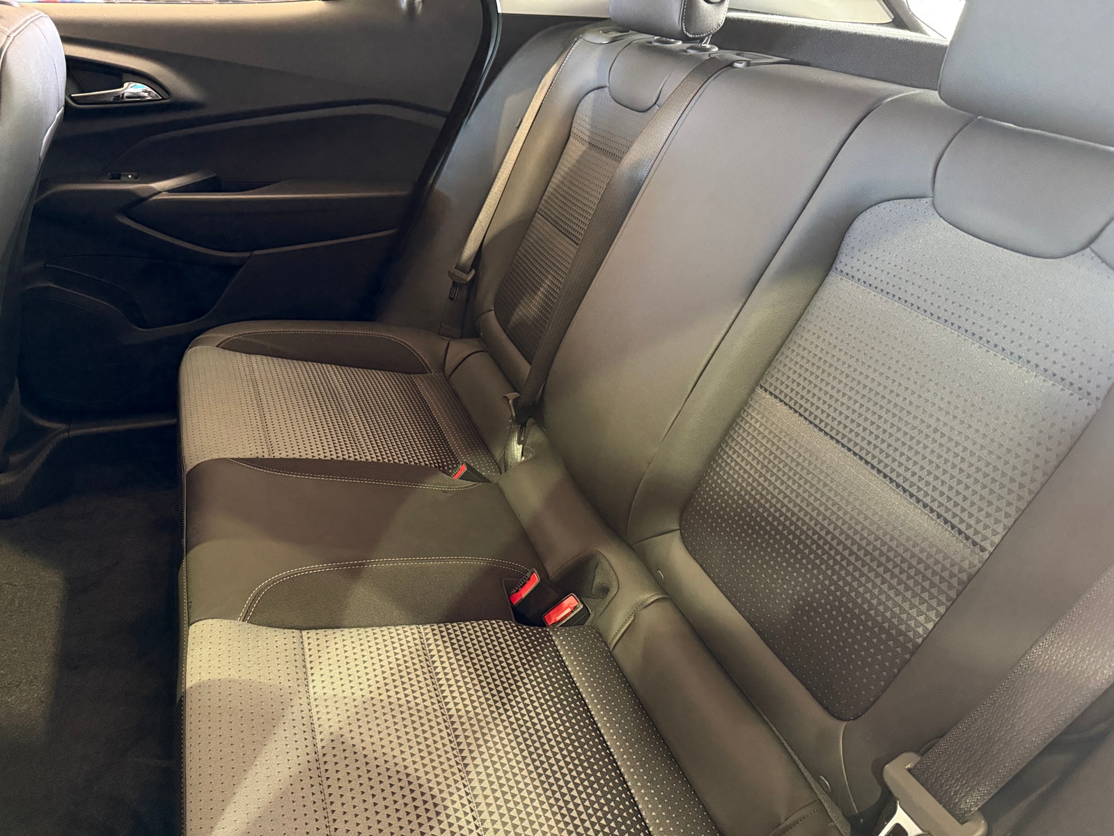 Thumbnail: 2025 Chevrolet Trax - 6